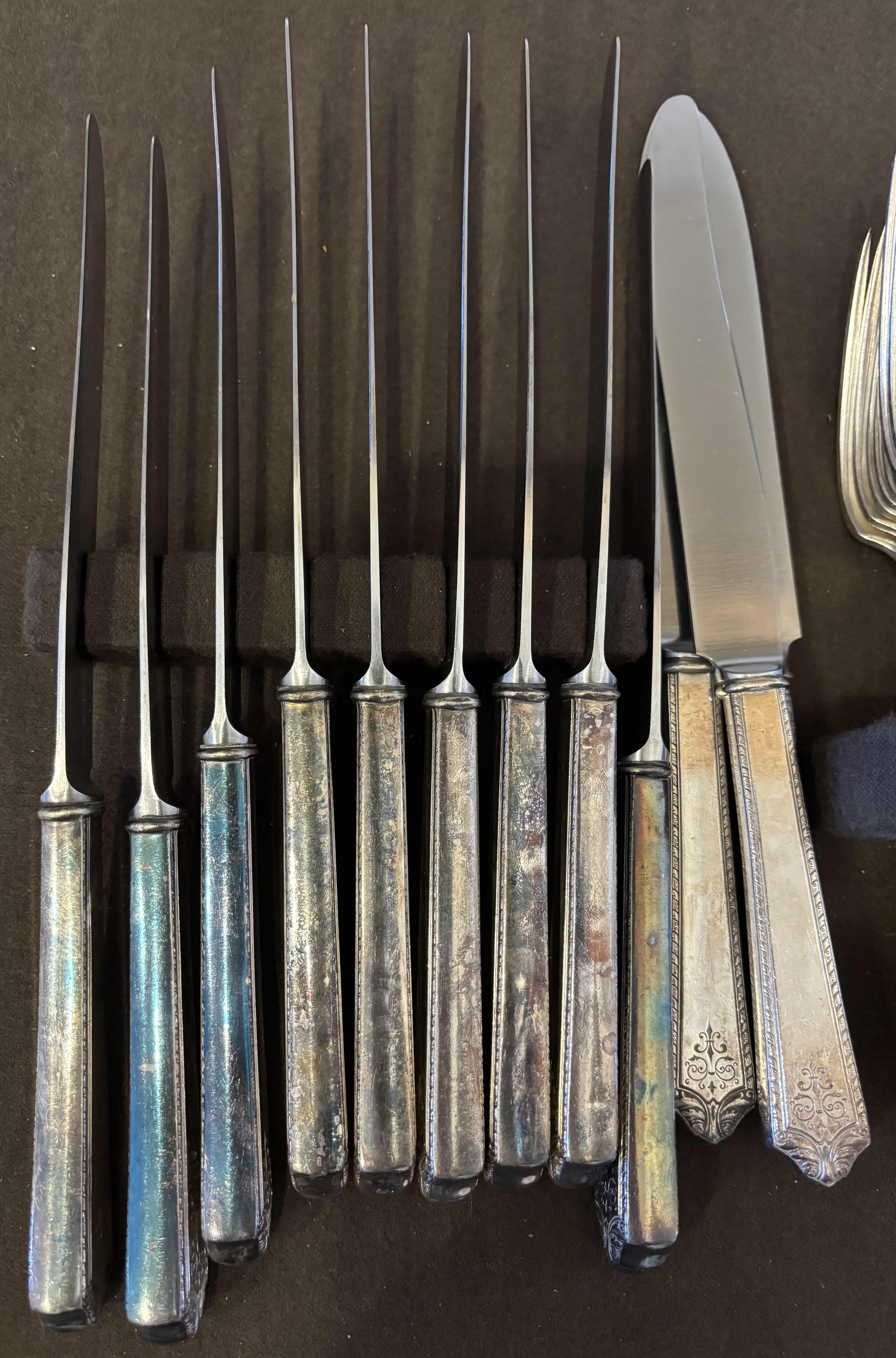 Photo 1 of HOLMES & EDWARDS SILVER PLATE SILVERWARE SET (60 PIECES)