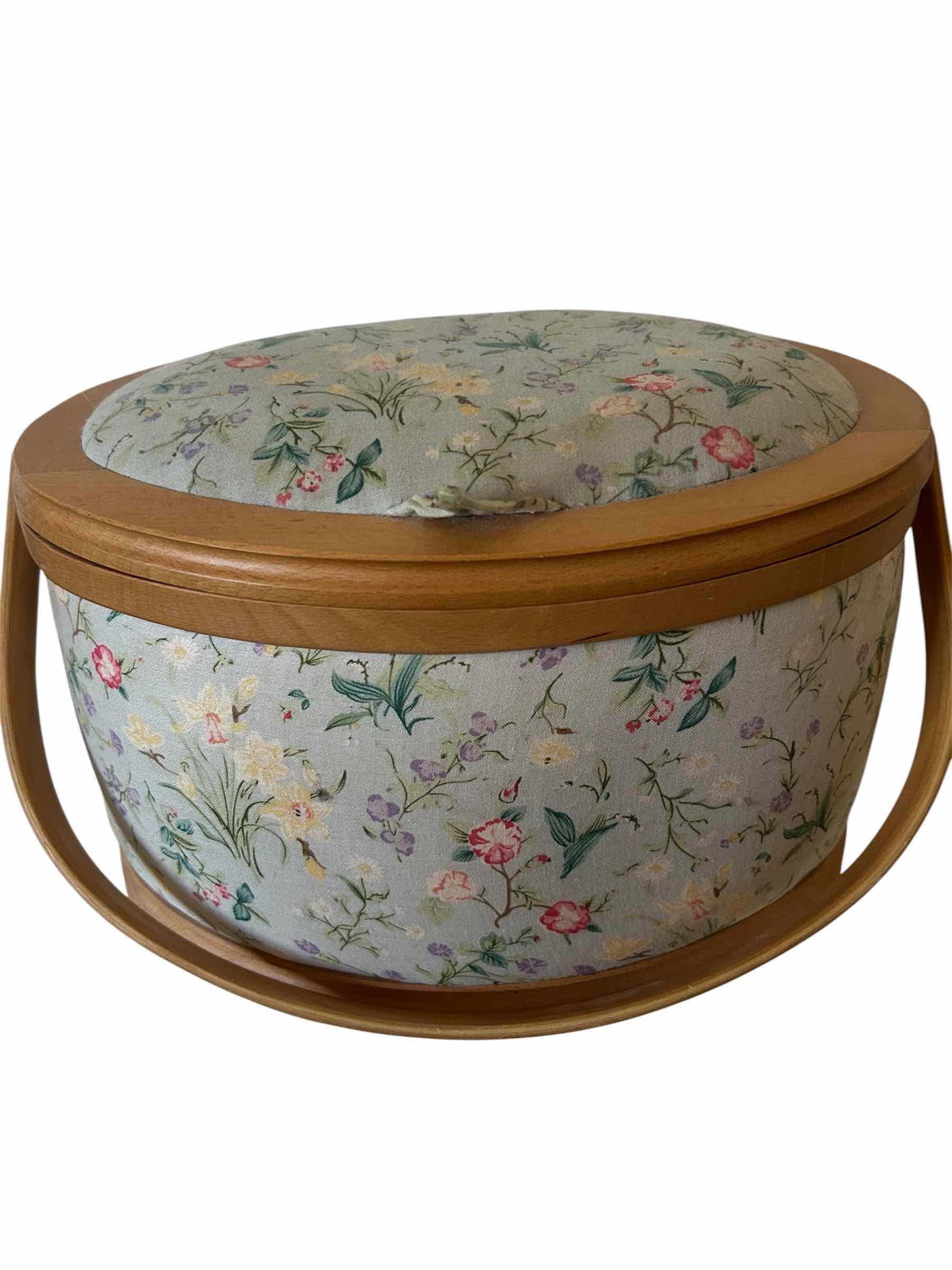 Photo 1 of VINTAGE FLORAL OVAL SEWING BASKET