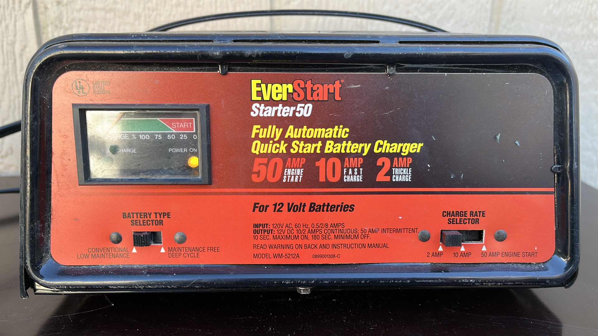 Photo 2 of EVERSTART 2/10/75AMP FULLY AUTOMATIC QUICK START BATTERY CHARGER