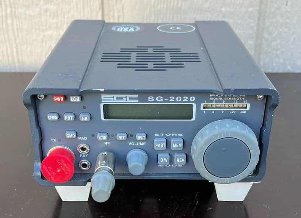 Photo 2 of SGC SG-2020 1.8-29.7MHz 20W TRANSCEIVER HAM RADIO