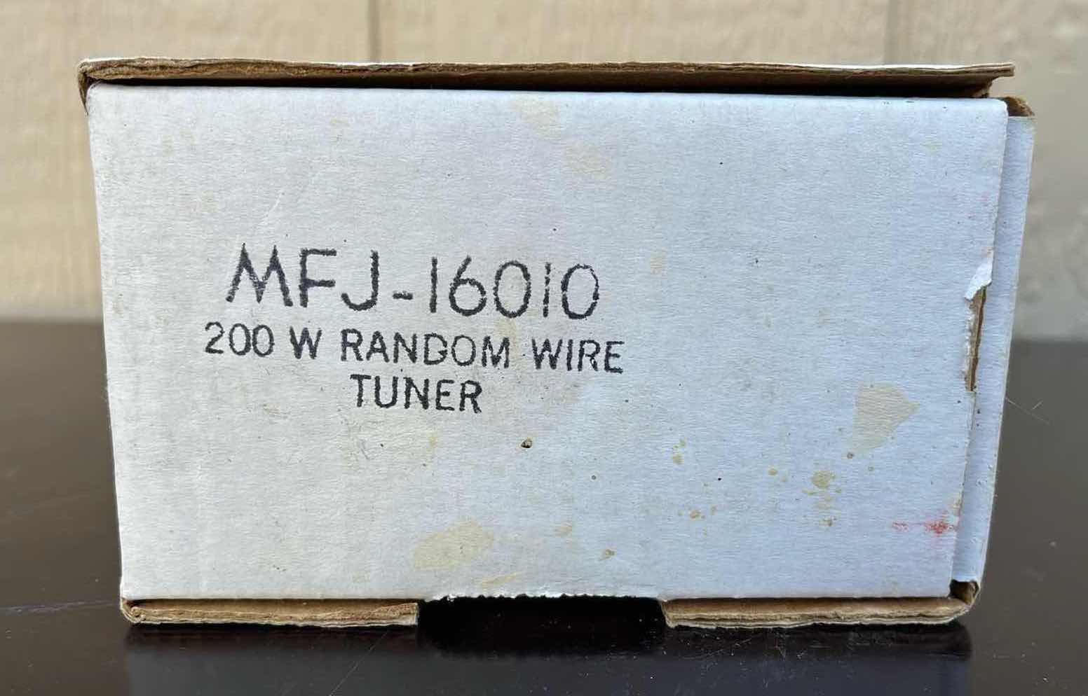 Photo 7 of MFJ RANDOM WIRE ANTENNA TUNER MODEL MJF-16010 W ORIGINAL MANUAL & BOX