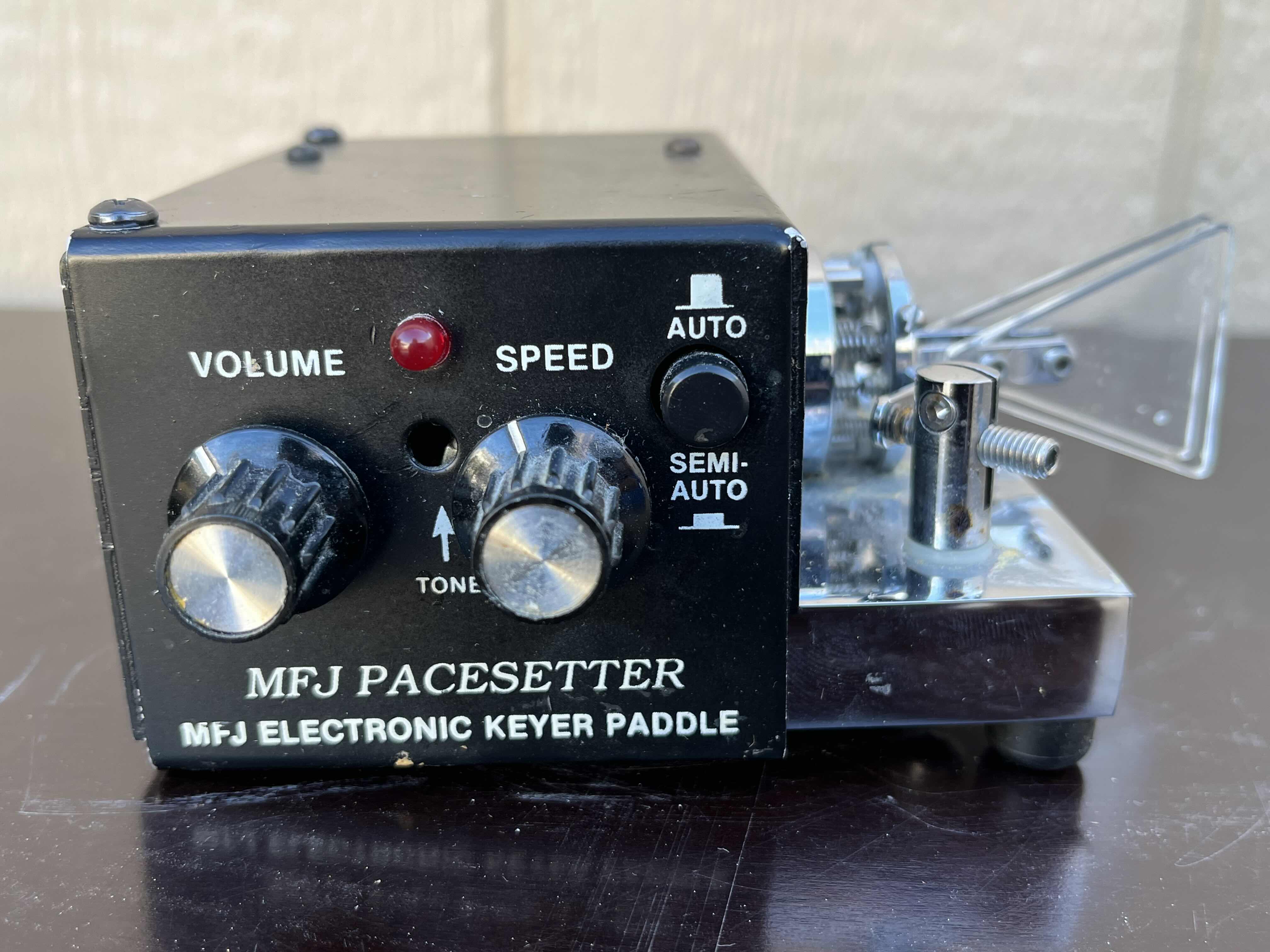 Photo 1 of MFJ PACESETTER  ELECTRONIC KEYER PADDLE MODEL MFJ-422B-X