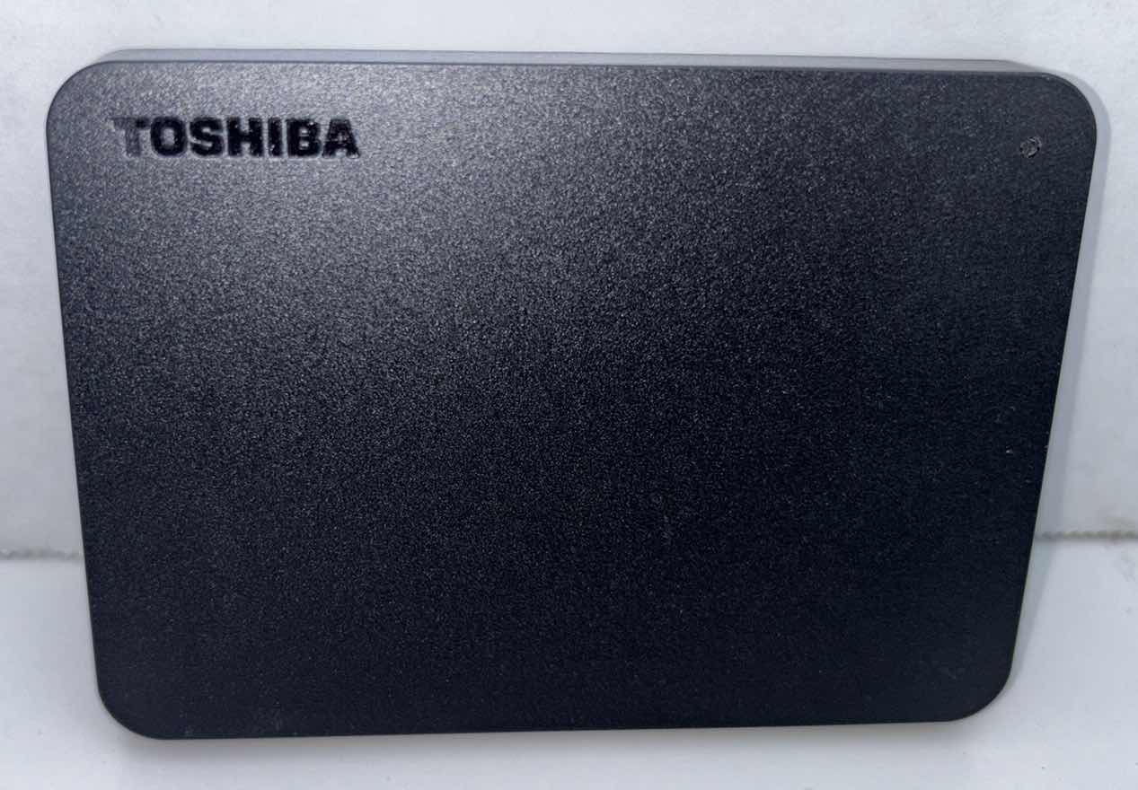 Photo 1 of TOSHIBA CANVIO BASICS 2TB PORTABLE EXTERNAL HARD DRIVE USB 3.0, BLACK (HDTB420XK3AA)