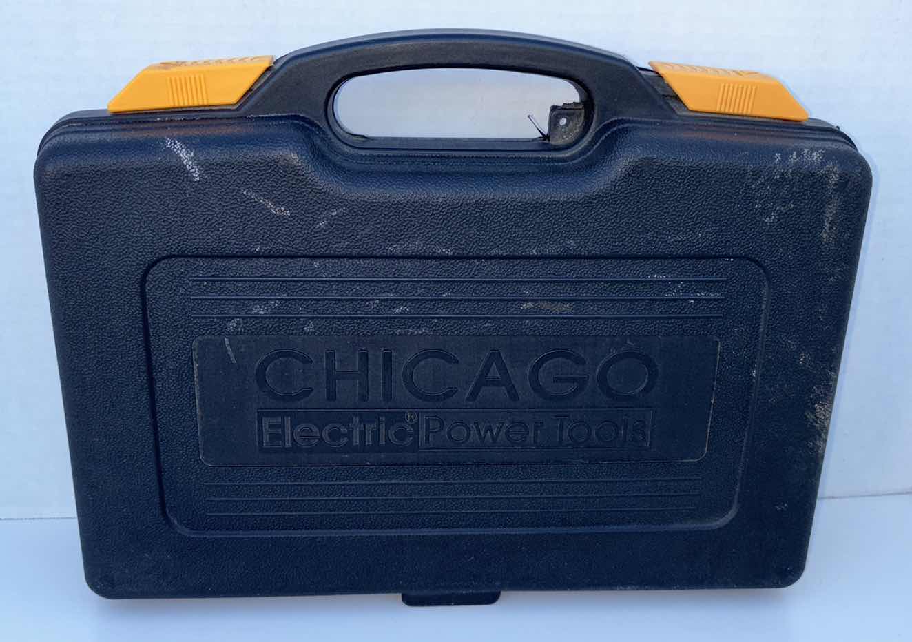 Photo 2 of CHICAGO ELECTRIC POWER TOOLS VARIABLE SPEED MULTI-FUNCTION TOOL W CASE & ACCESSORIES (ITEM 67537)