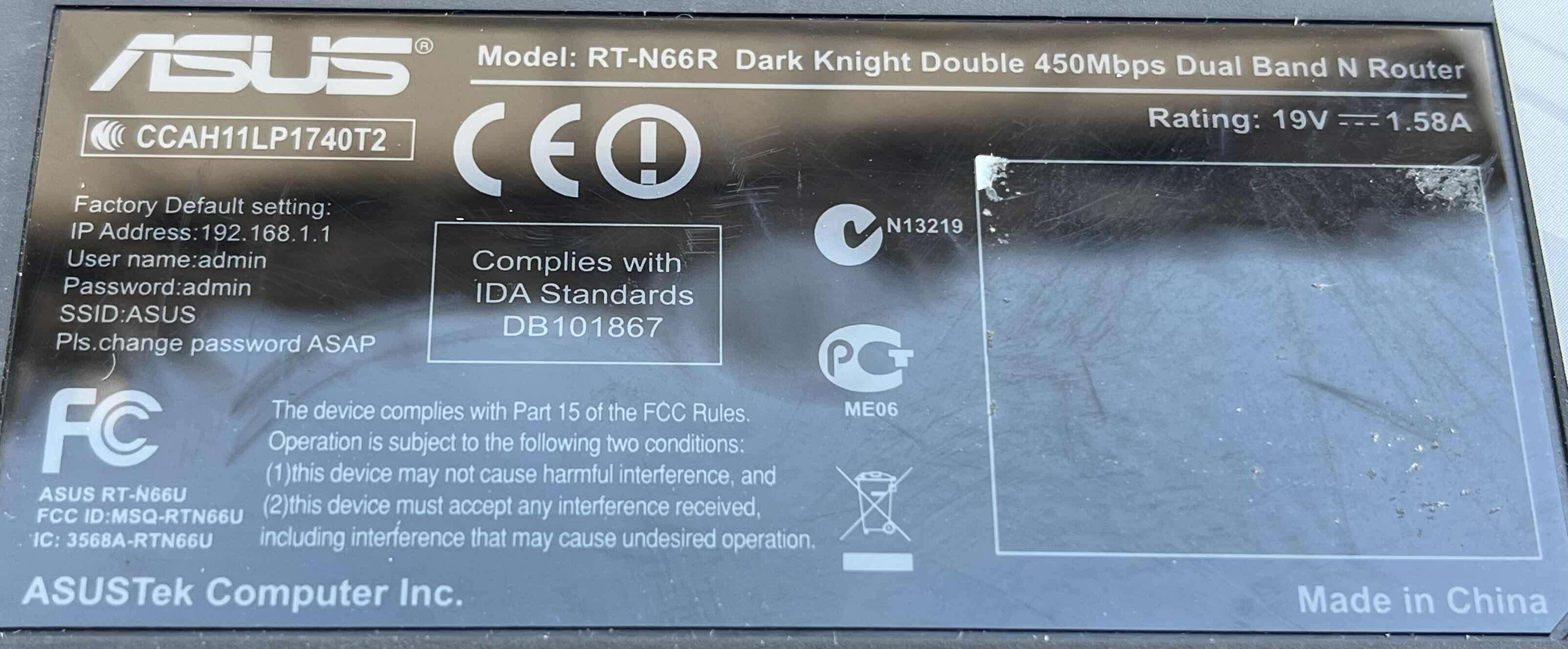 Photo 3 of ASUS DARK KNIGHT 450Mbps DUAL BAND N ROUTER MODEL RT-N66R