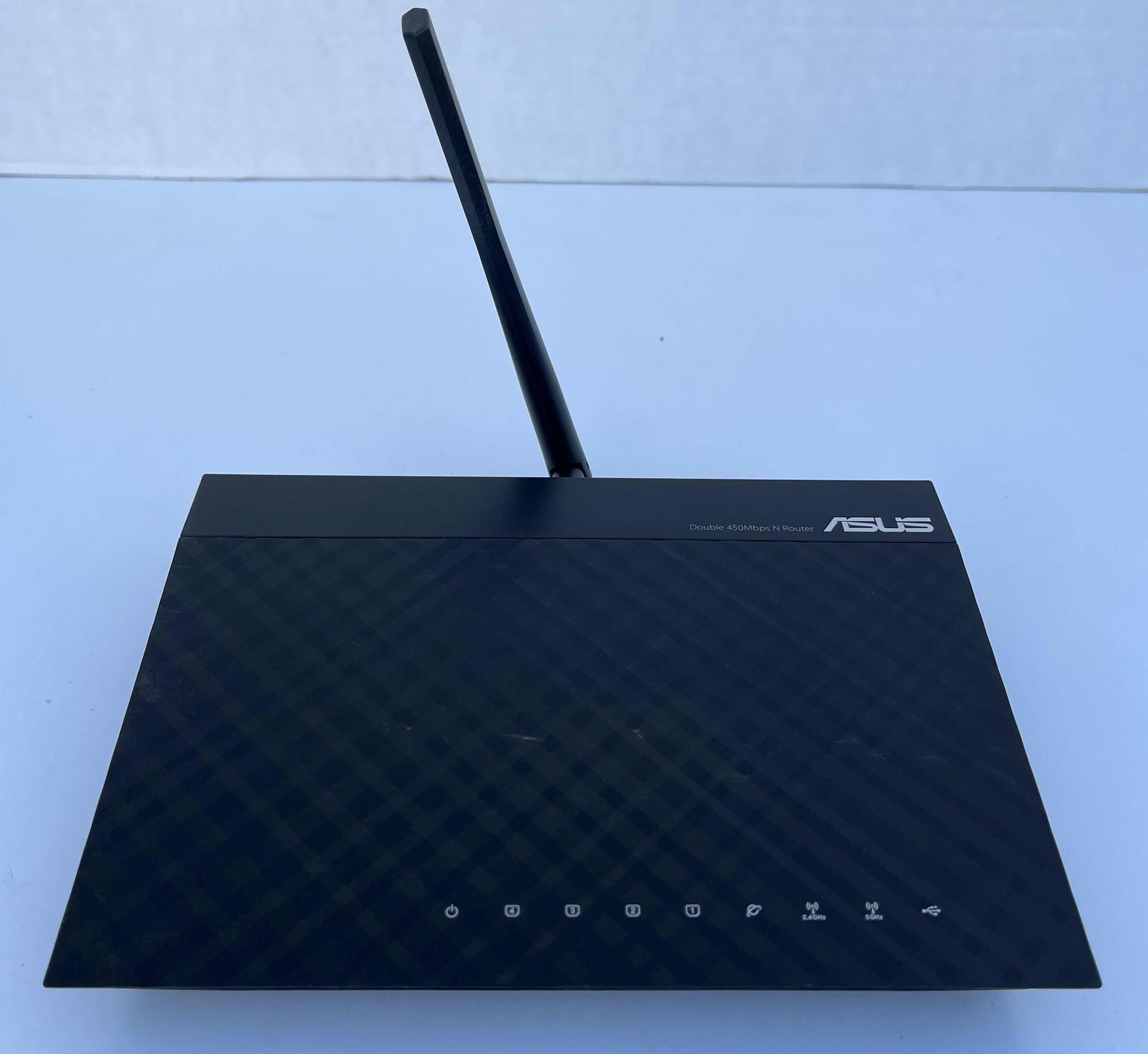 Photo 1 of ASUS DARK KNIGHT 450Mbps DUAL BAND N ROUTER MODEL RT-N66R