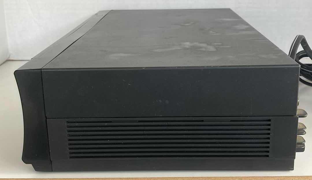 Photo 2 of TOSHIBA HI-FI STEREO VCR MODEL W-627