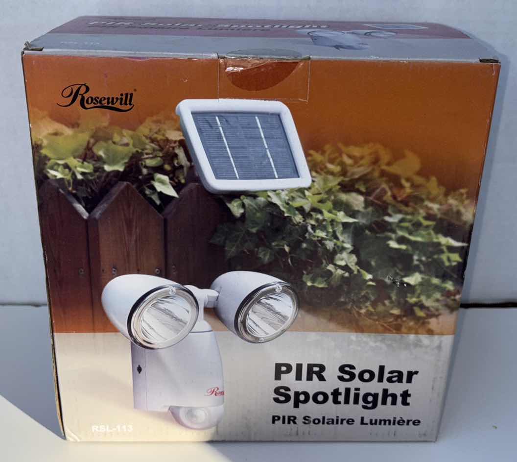 Photo 1 of NEW ROSEWILL DUAL HEAD PIR SOLAR MOTION SENSOR SPOTLIGHT (RSL-113)