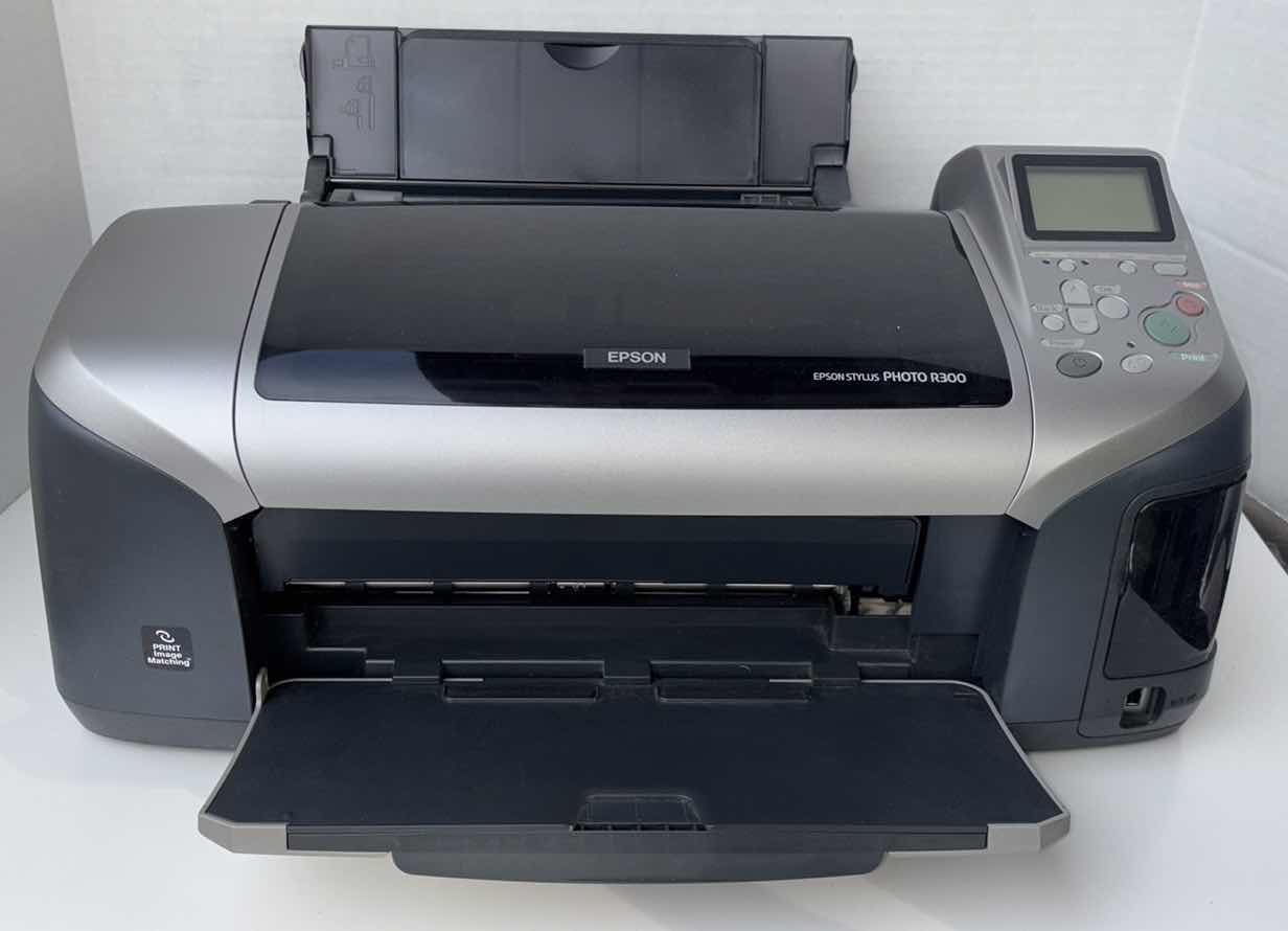 Photo 3 of EPSON STYLUS PHOTO PRINTER R300 (MODEL B281A)