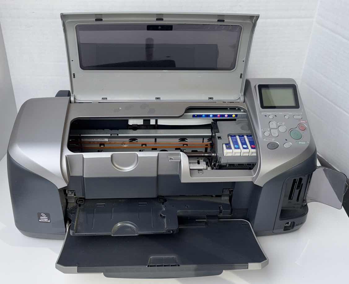 Photo 4 of EPSON STYLUS PHOTO PRINTER R300 (MODEL B281A)