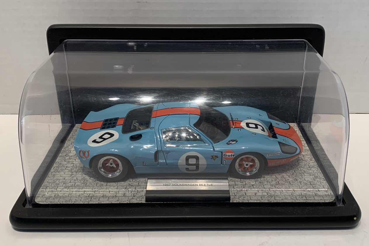 Photo 1 of REPLICA FORD GT-40 #9 YEAR:1968 SCALE: 1/20 WITH COLLECTORS CASE