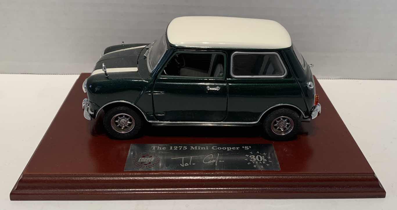 Photo 1 of THE 1275S MINI COOPER “S” SCALE: 1/18