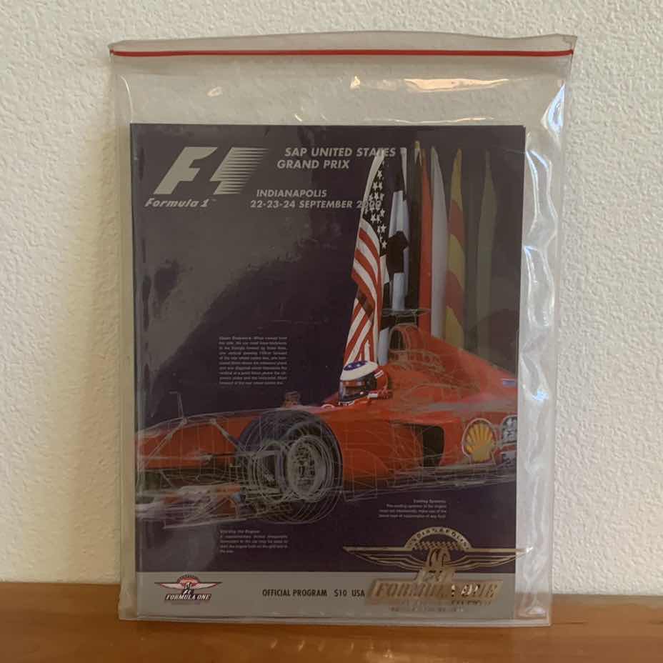 Photo 1 of F1 FORMULA 1 GRAND PRIX OFFICIAL PROGRAM YEAR 2000 IN PLASTIC SLEEVE