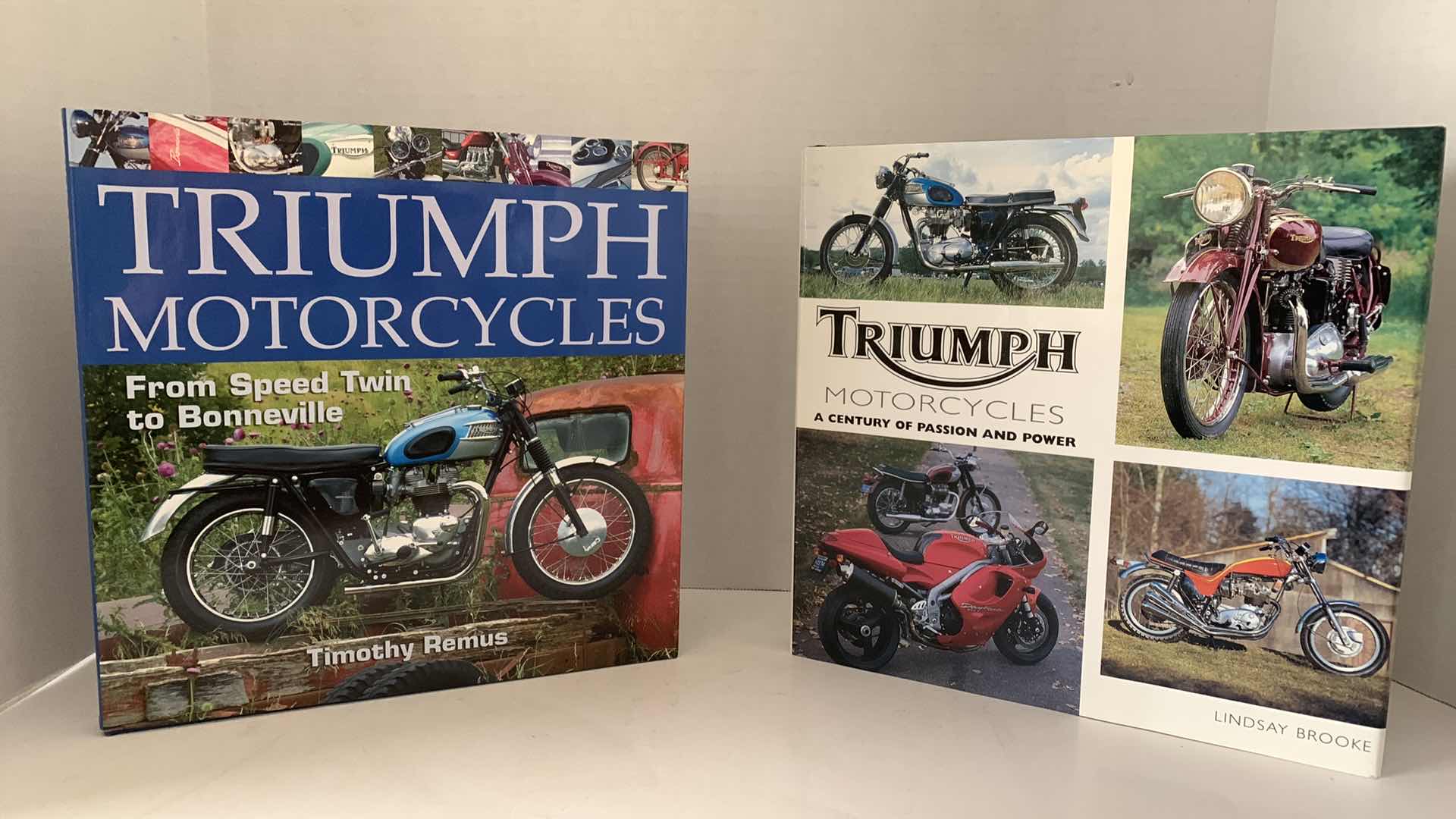 Photo 1 of 2 TRIUMPHE MOTORCYCLE BOOKS