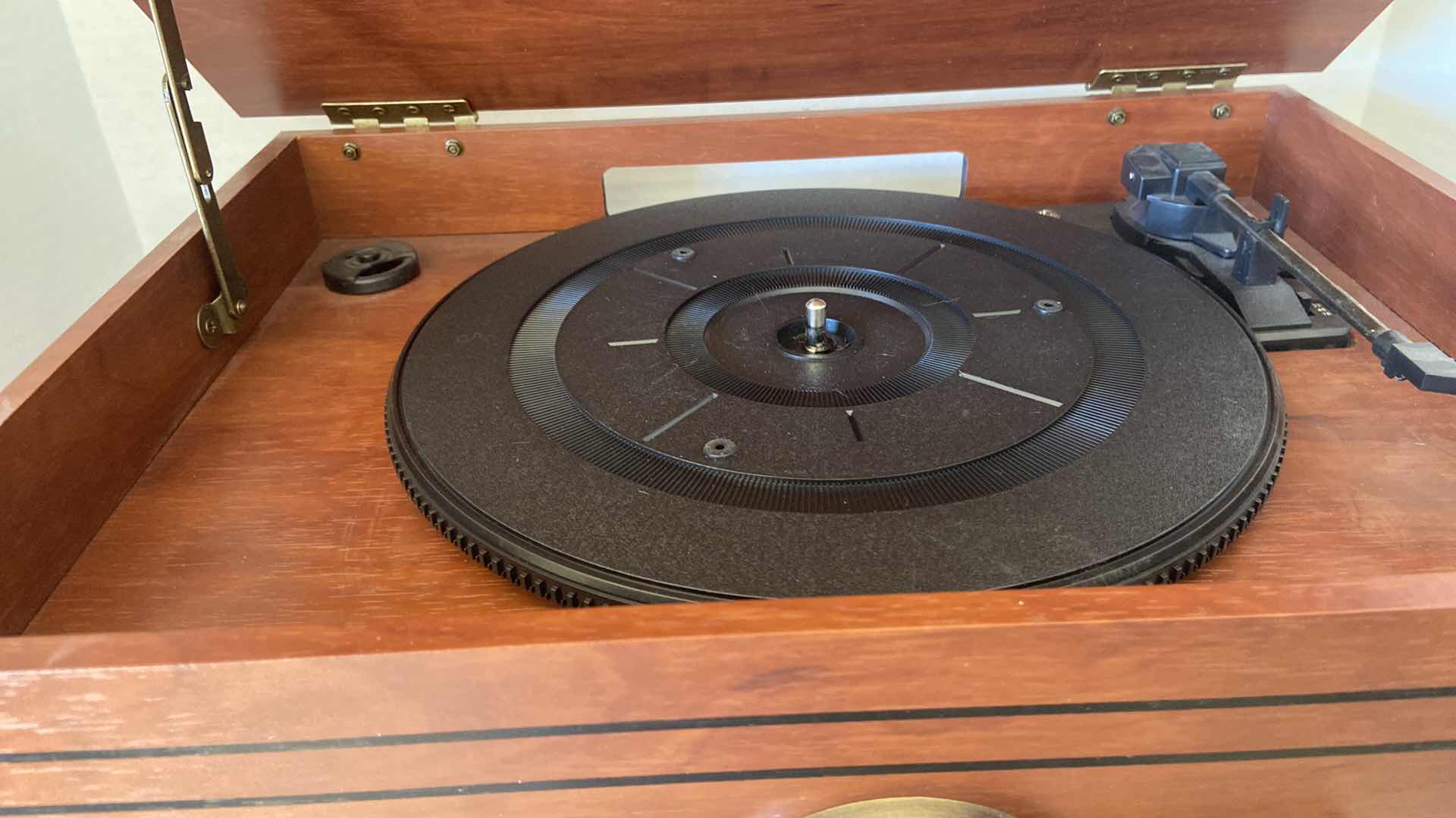 Photo 2 of VICTROLA TURNTABLE SIX IN ONE BLUETOOTH