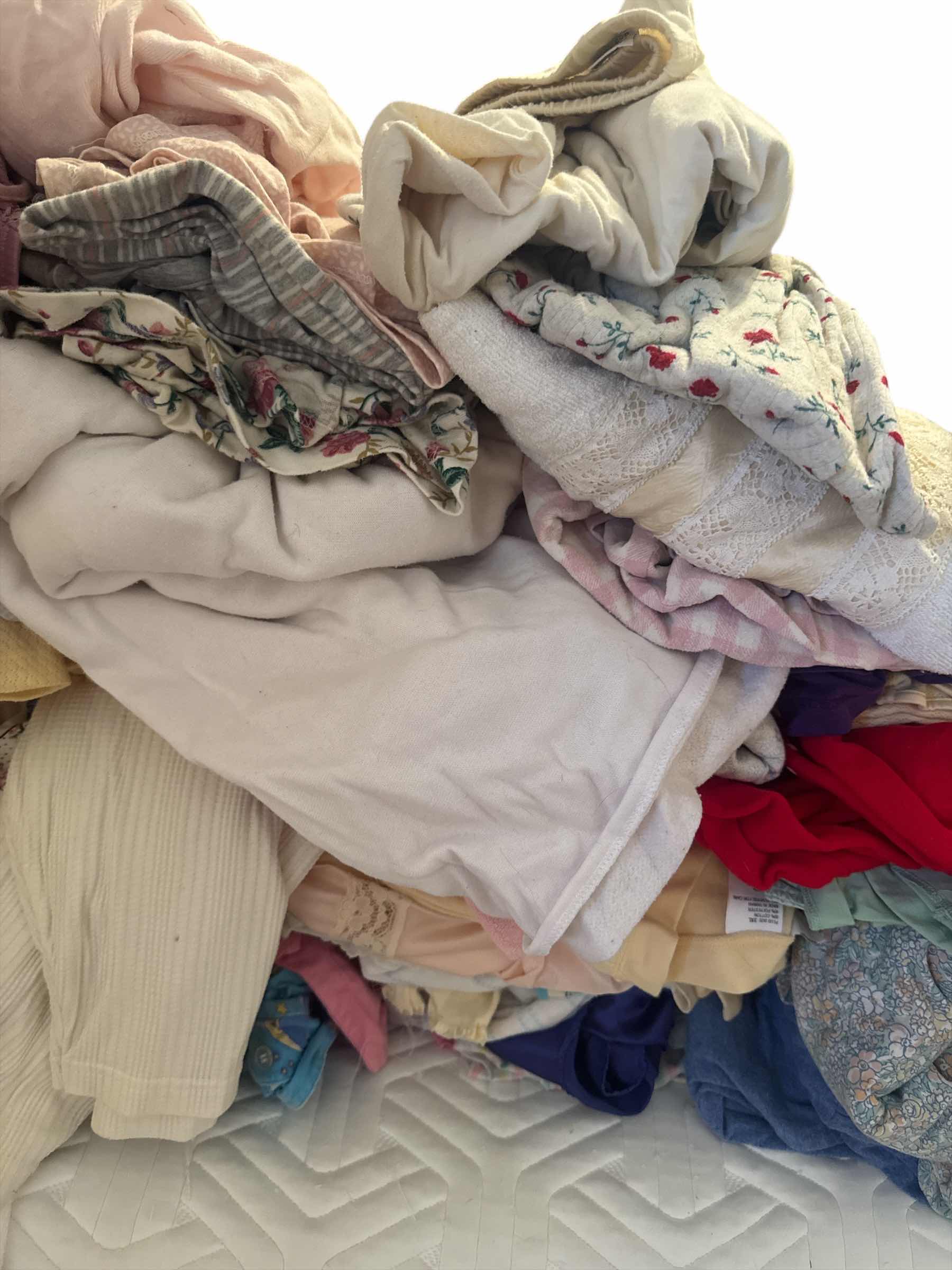 Photo 1 of 5 BAGS OF WOMENS SIZE 2XL-4XL LOUNGE WEAR AND NIGHT CLOTHES