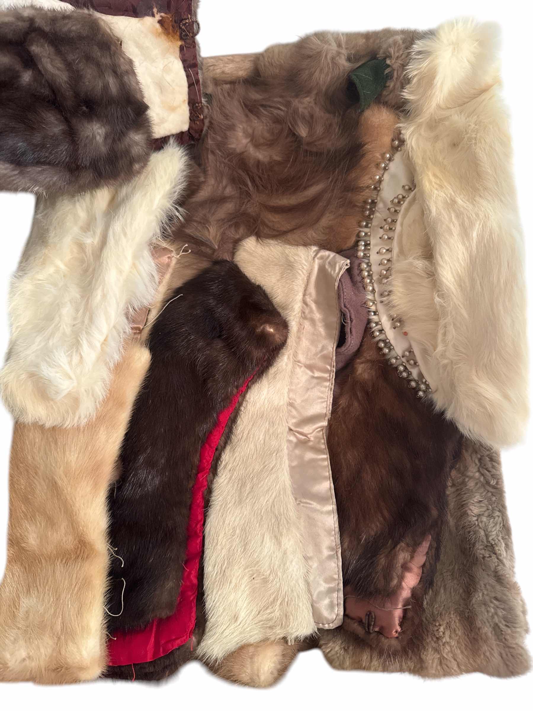 Photo 1 of 60 QT TOTE OF FUR FABRIC