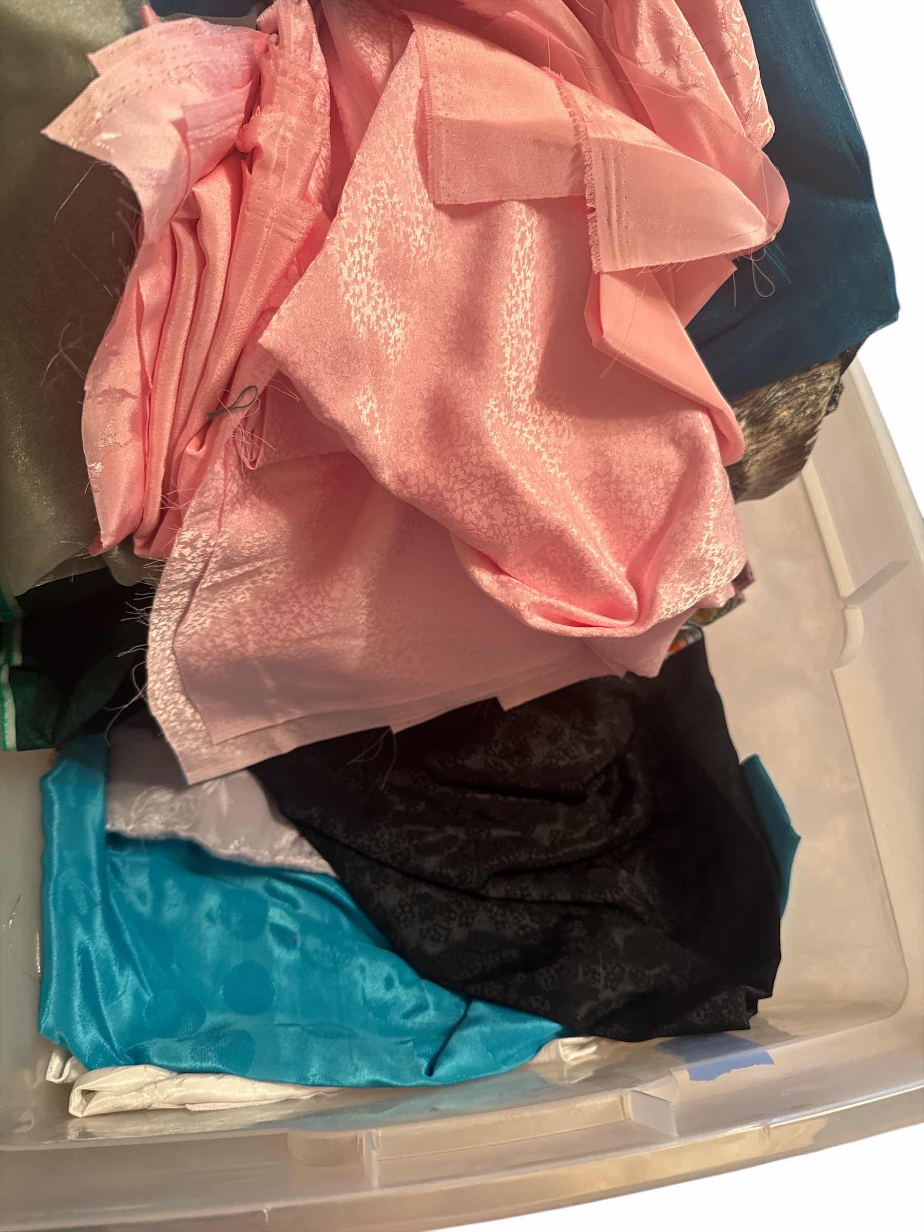 Photo 1 of 58 QT TOTE OF FABRIC