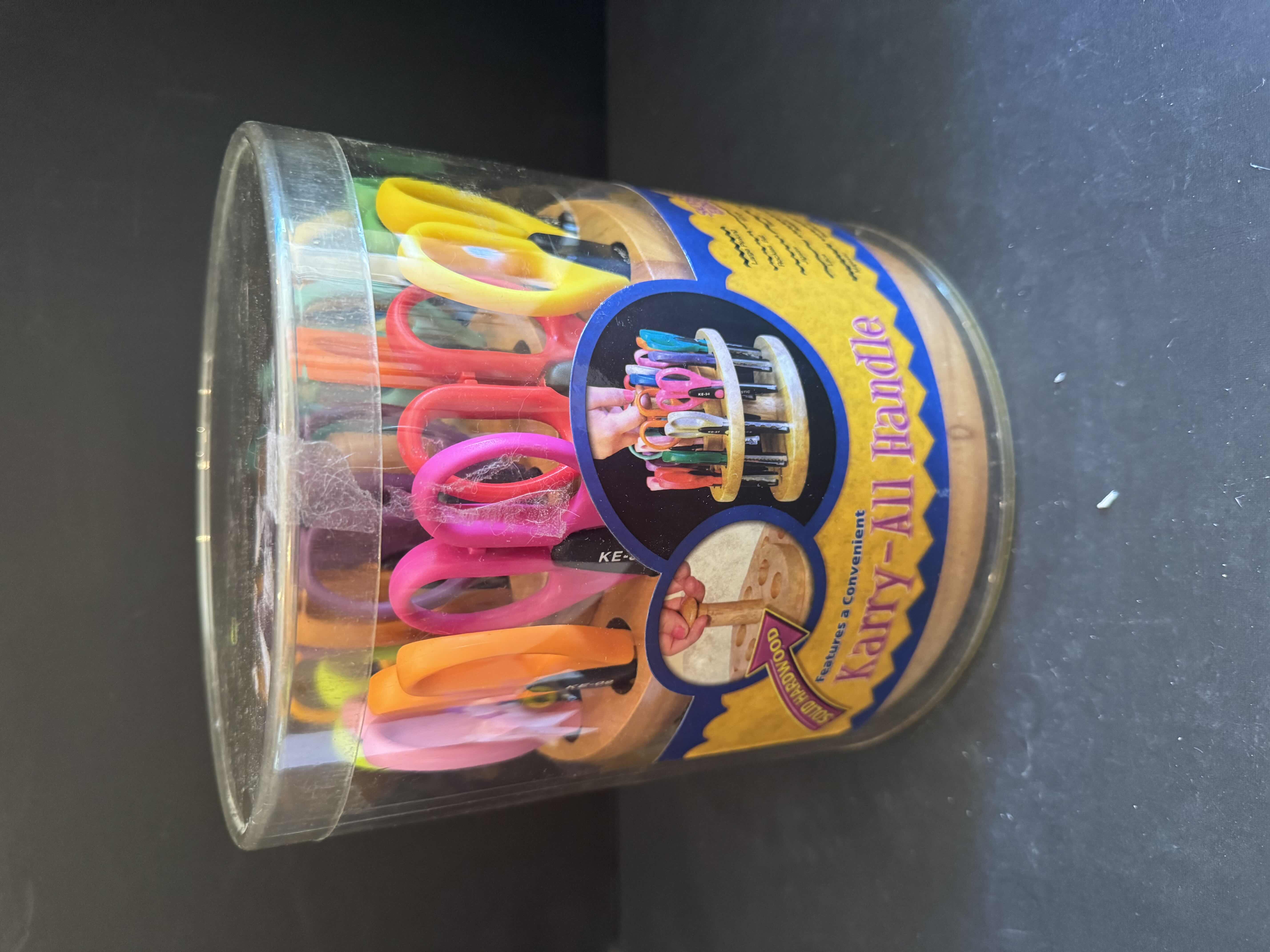 Photo 1 of KRAFT EDGERS KADDY, SOLID HARDWOOD STAND, 18 SCISSORS

D8” X H8.5”