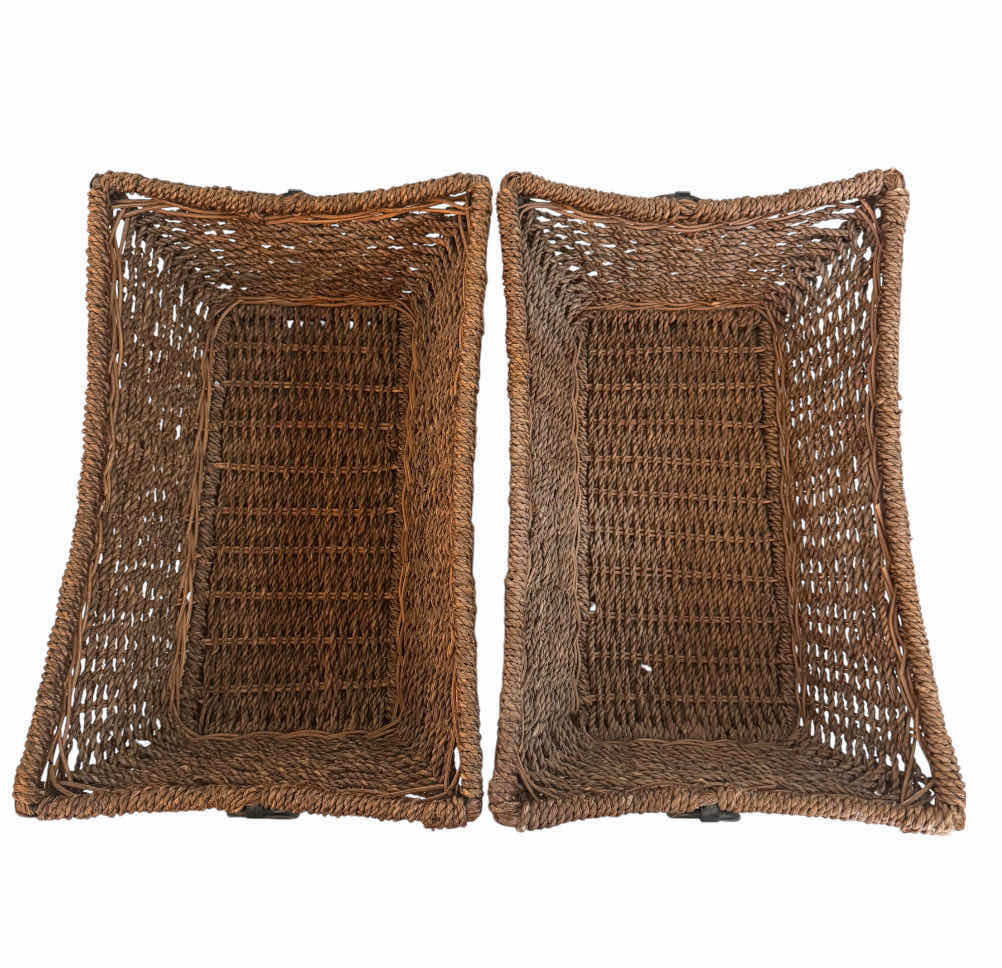 Photo 1 of METAL FRAMED WOVEN BASKETS, STORAGE, TOILETRIES, FOR COSMETICS, TOWELS

16” X 10.5” X H4.5”
9.5” X 8” X H4.5”