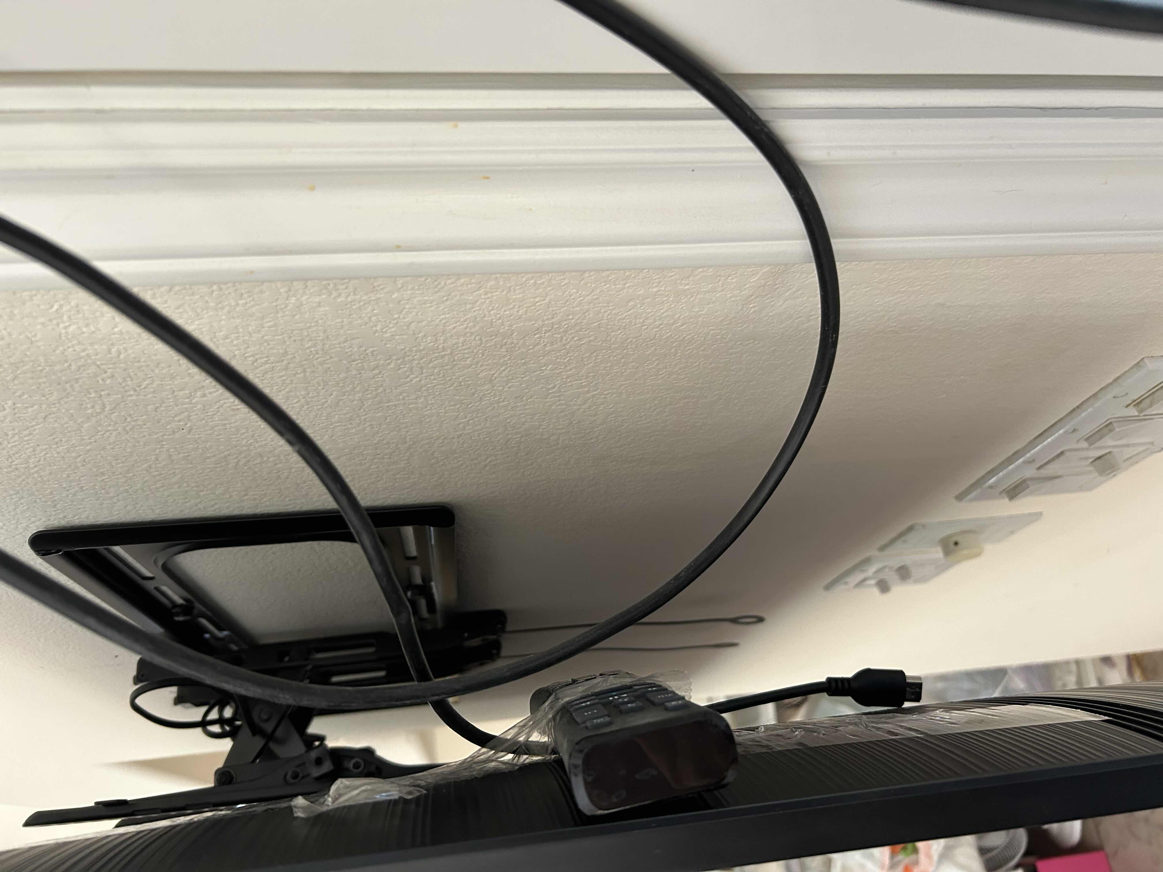 Photo 1 of 55” SAMSUNG TV W REMOTE AND WALL BRACKET