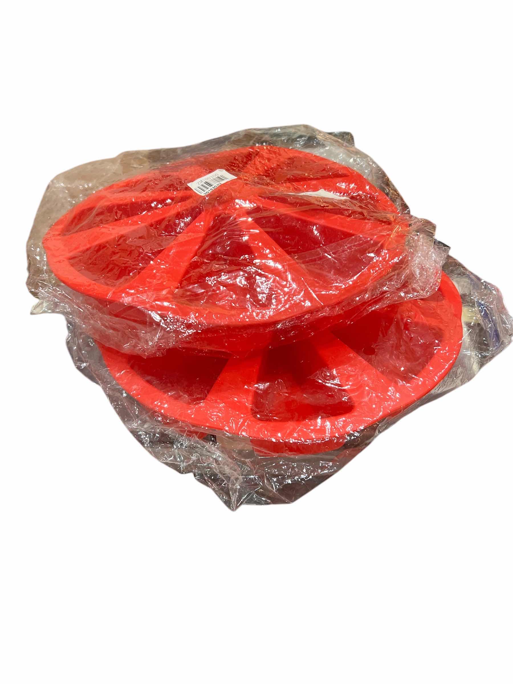 Photo 1 of BAKING ITEMS - SCONE MOLDS - COVERED BAKING PANS