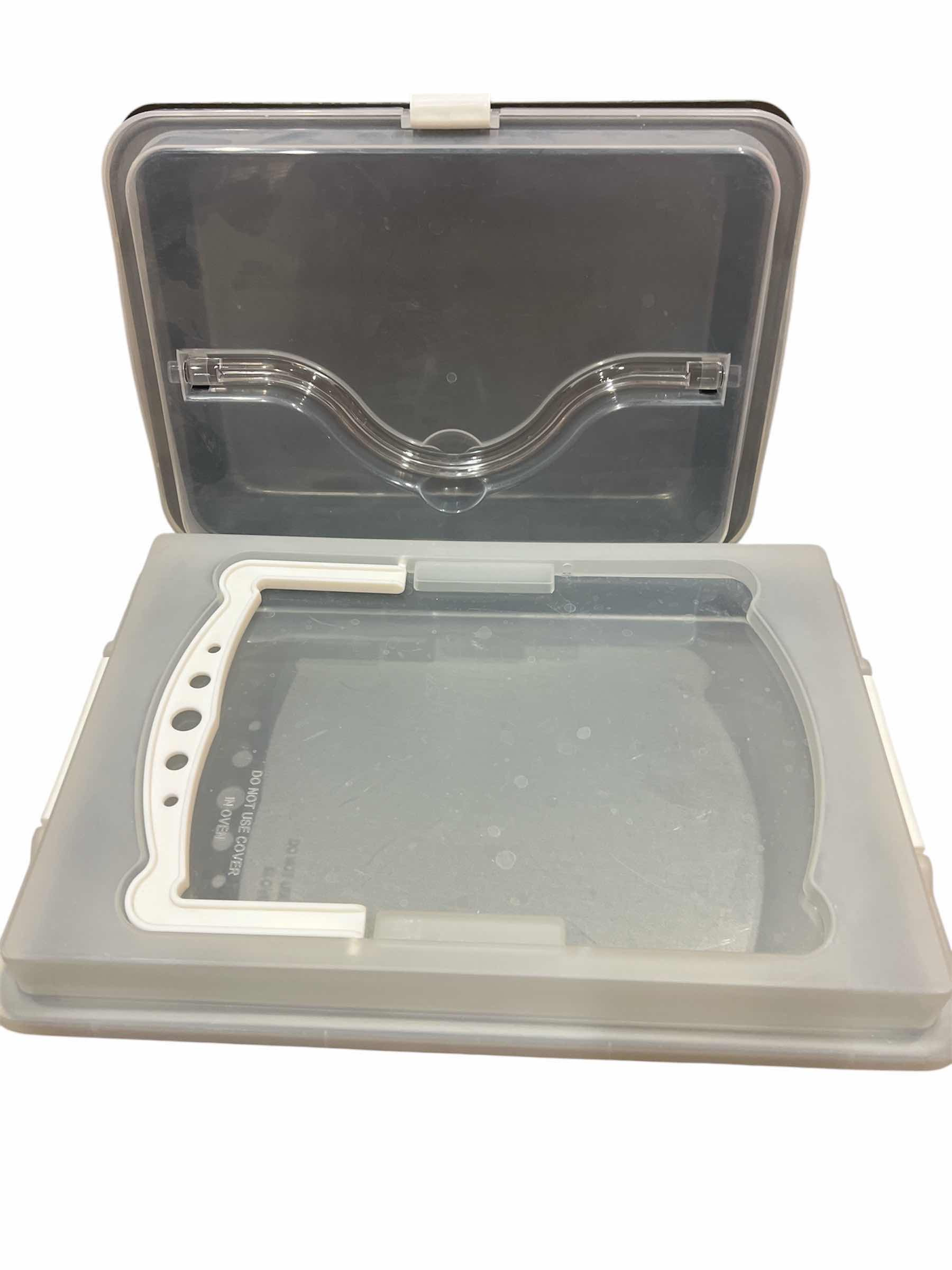 Photo 1 of BAKING ITEMS - SCONE MOLDS - COVERED BAKING PANS
