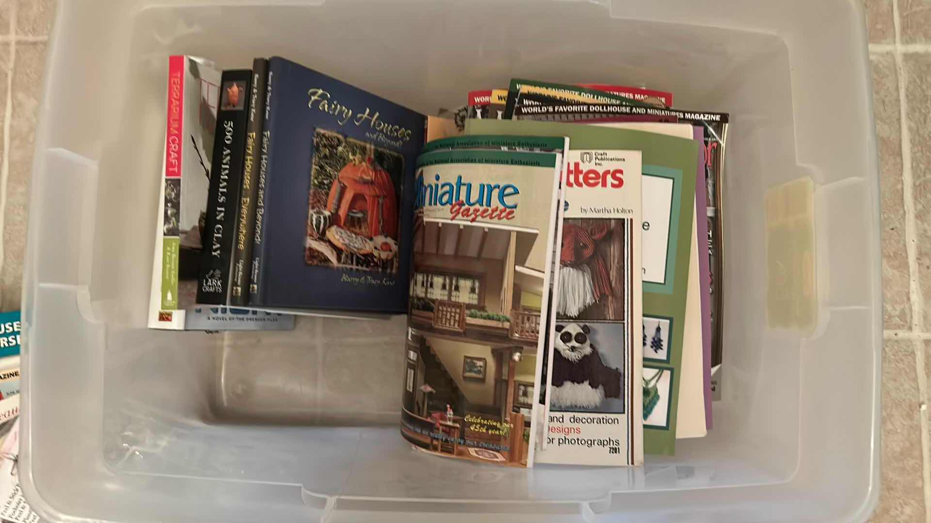 Photo 1 of CONTENTS OF CONTAINER ASSORTED CRAFT MAGAZINES