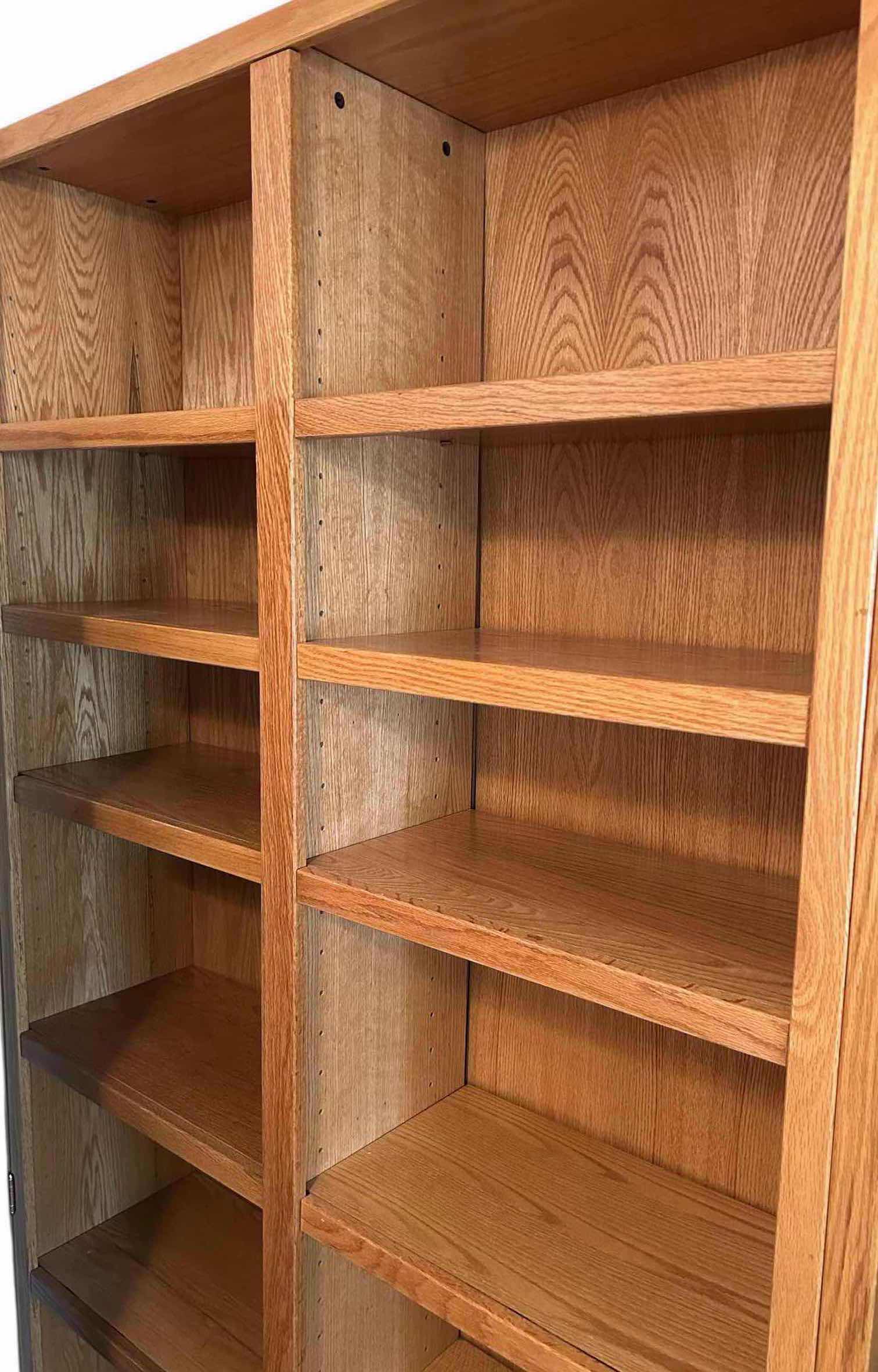 Photo 1 of OAK BOOK SHELVES 36” X 72”
MUST HAVE TOOLS TO REMOVE