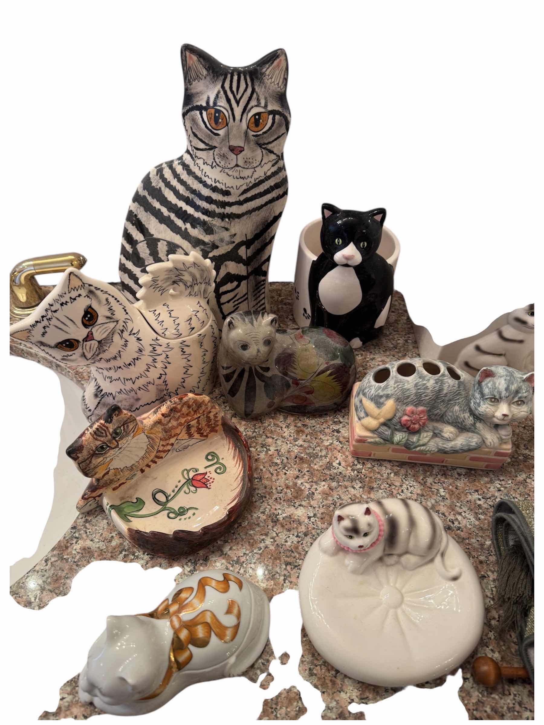 Photo 1 of ASSORTMENT OF CAT BATHROOM DECOR, CAT DECOR, TISSUE BOX, TOOTHBRUSH HOLDER, SOAP HOLDER