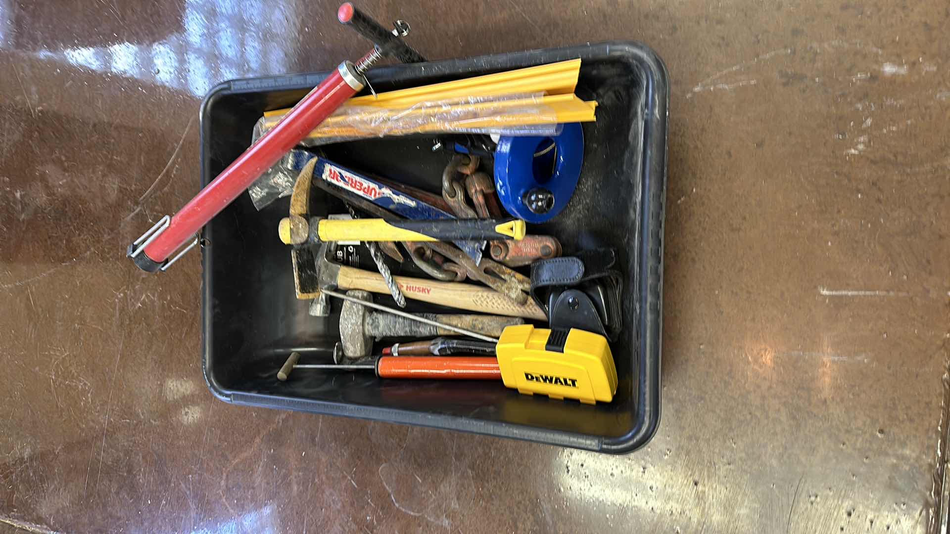 Photo 1 of BOX OF TOOLS VARIOUS USAGE