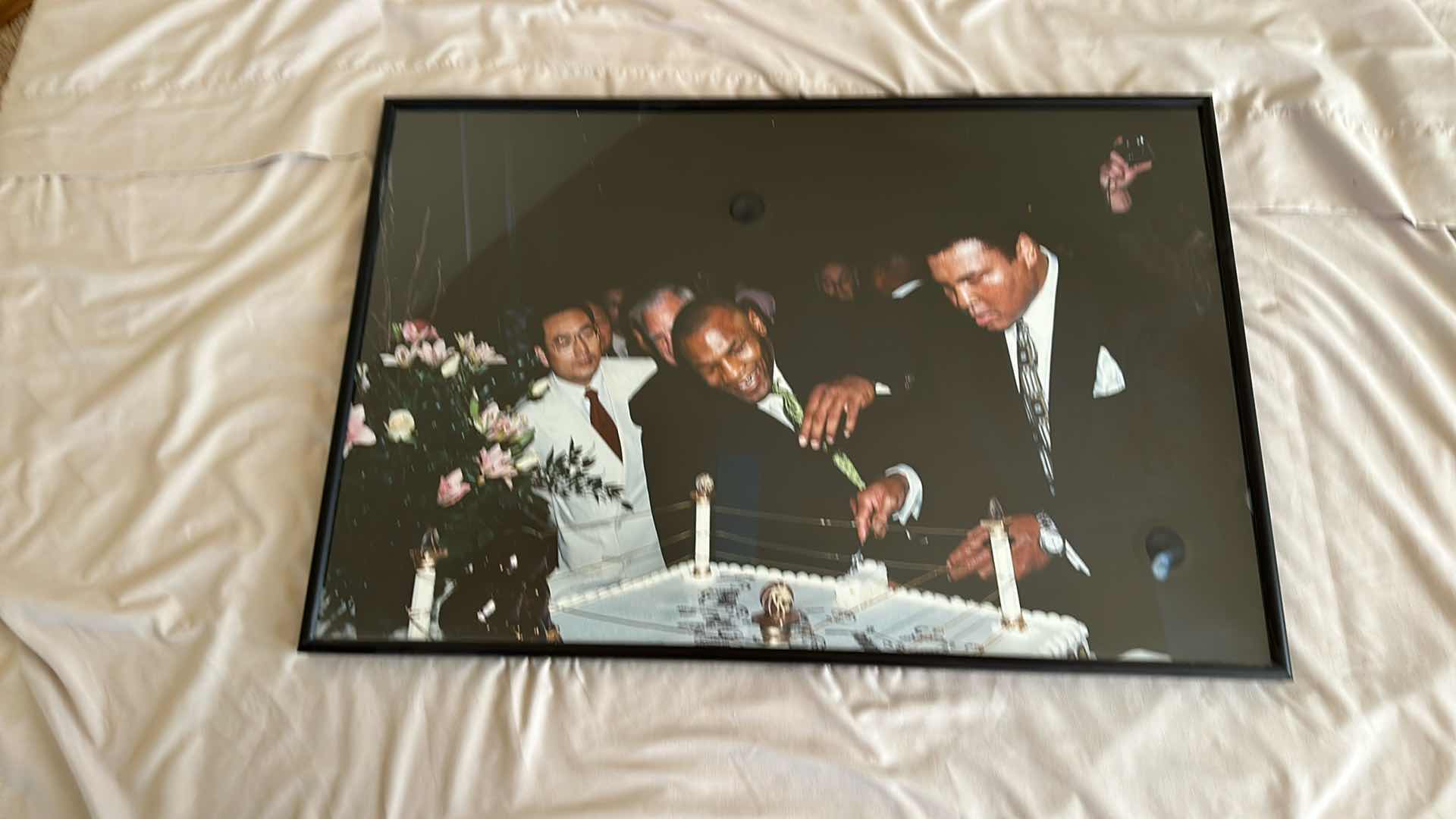 Photo 5 of 2- FRAMED PICTURES OF FAMOUS BOXING LEGENDS