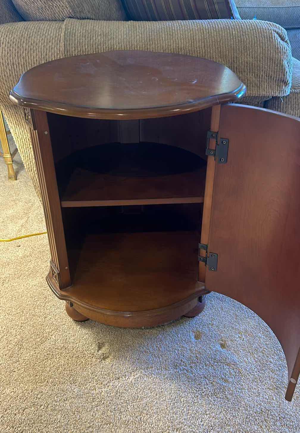 Photo 2 of WALNUT ROUND W FLORAL INLAY SIDE TABLE 18" X 25"