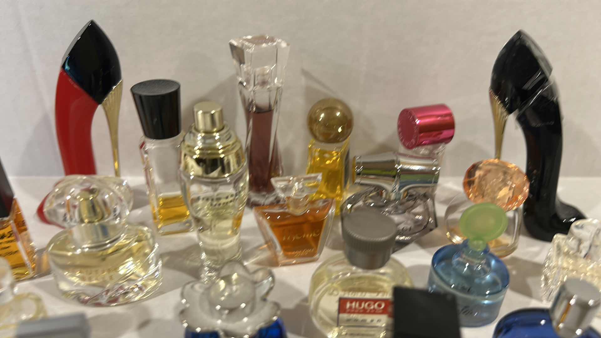 Photo 3 of MINI PERFUME BOTTLES