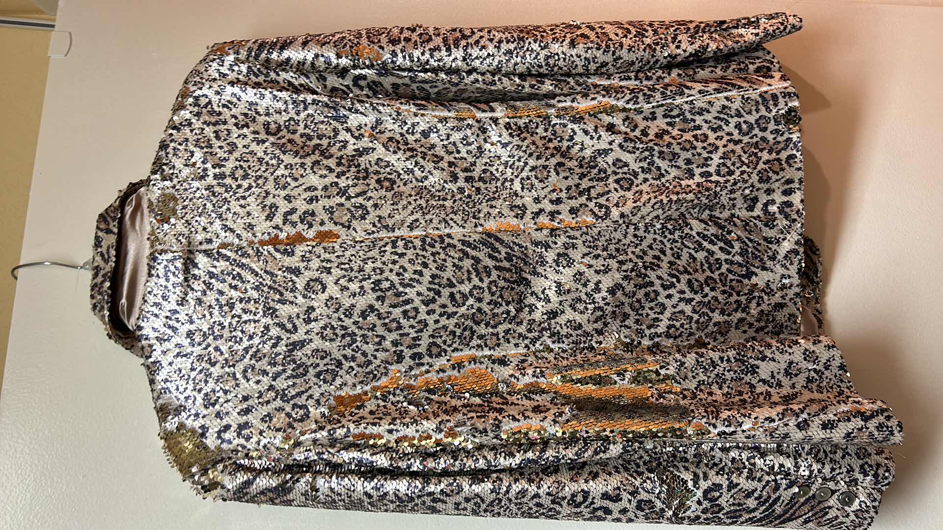 Photo 5 of $260 NEW WITH TAGS BEREK WOMENS SEQUIN LEOPARD JACKET SIZE XL