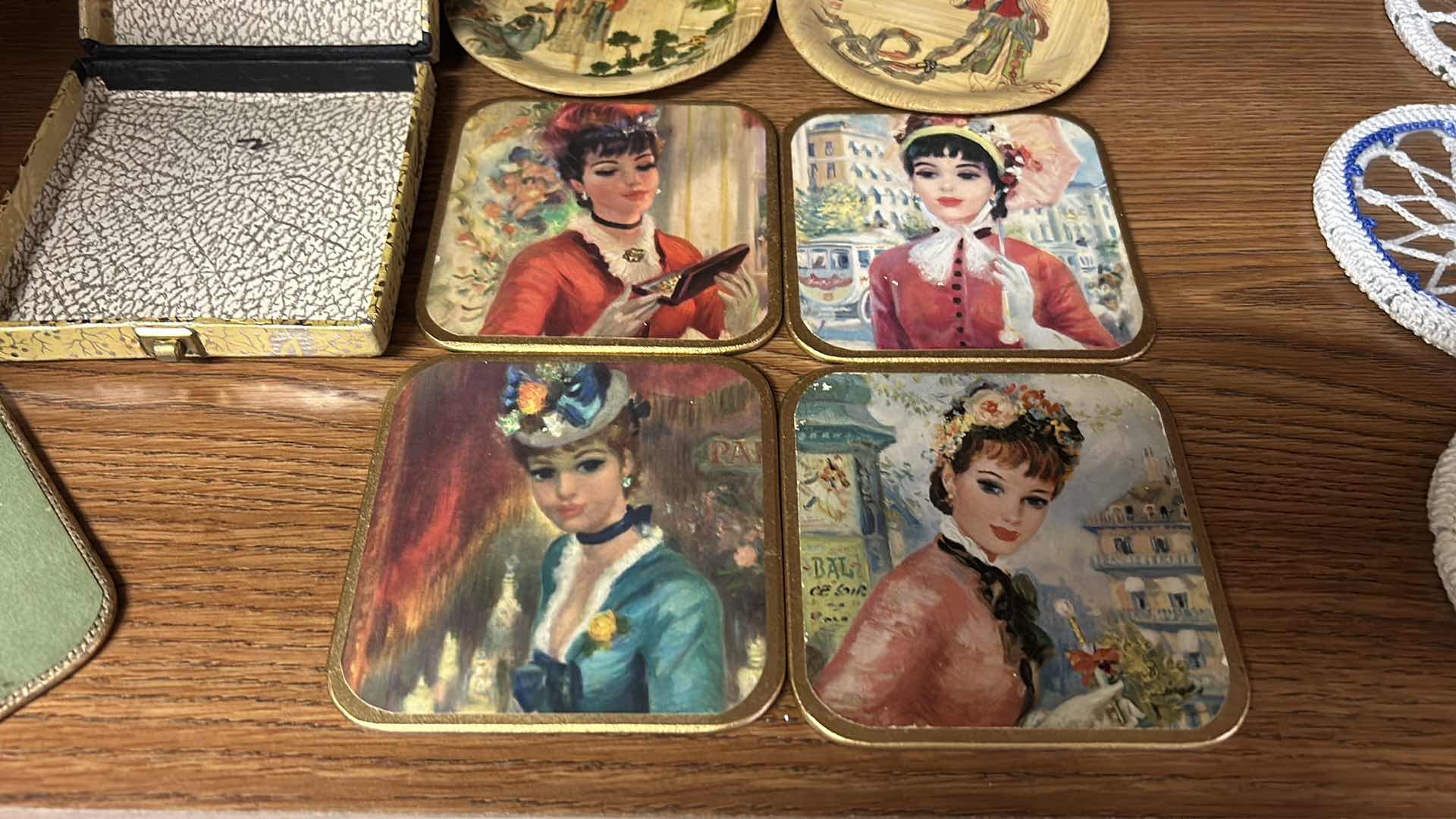 Photo 4 of 3 - VINTAGE COASTER SETS