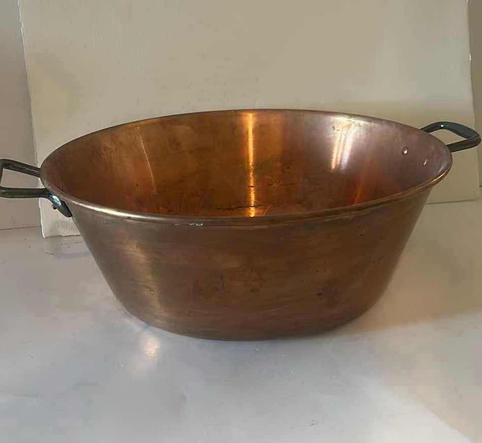 Photo 1 of LARGE COPPER POT 15 1/4” x 5 1/2”