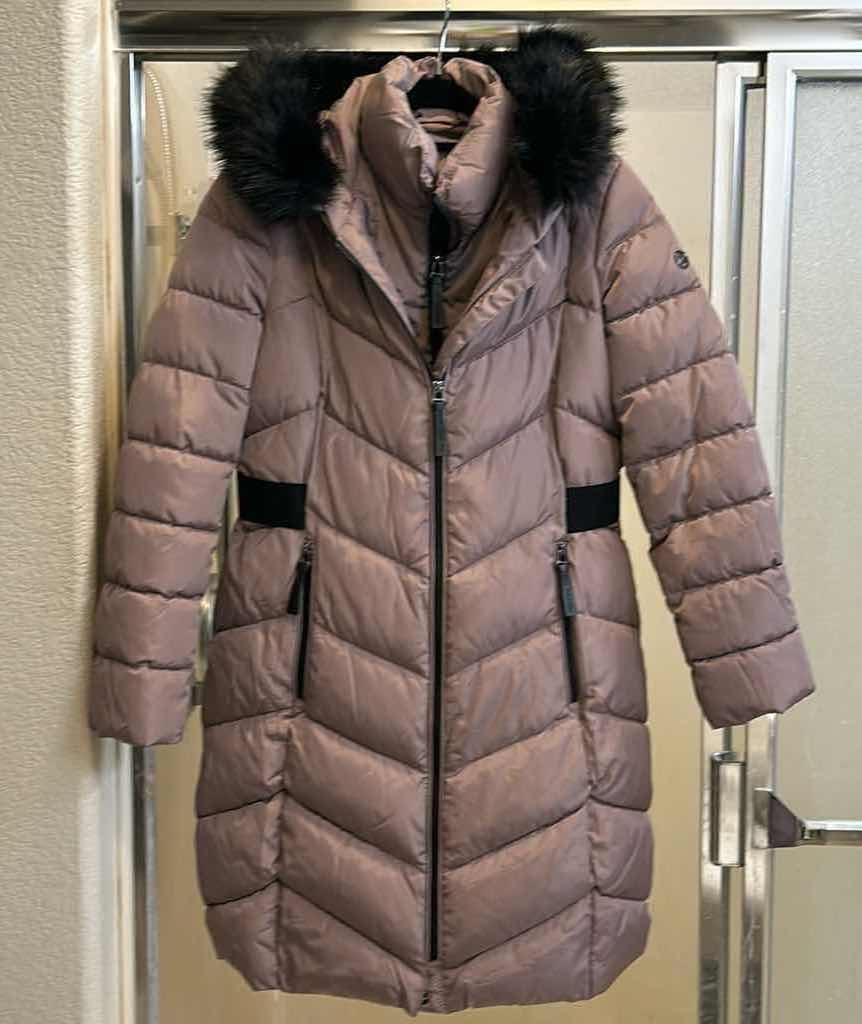 Photo 1 of WOMENS (LIKE NEW) CALVIN KLEIN PUFFER JACKET SIZE MED