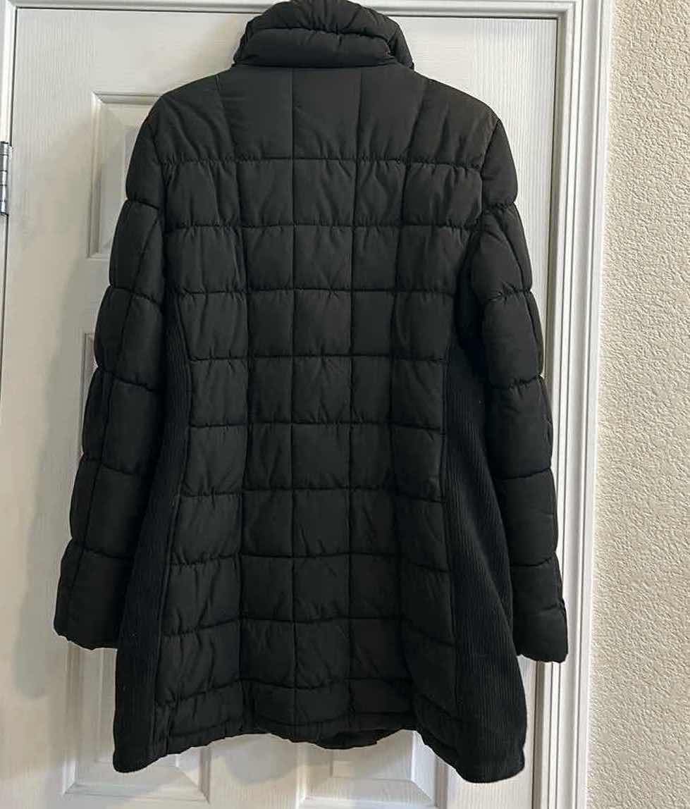 Photo 3 of WOMENS CALVIN KLEIN BLACK PUFFER JACKET SIZE LARGE