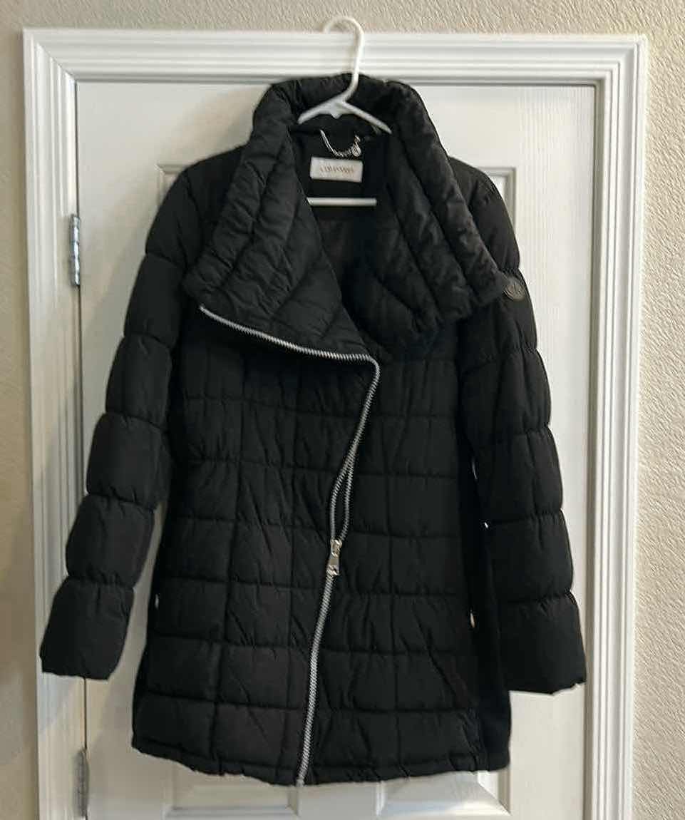 Photo 4 of WOMENS CALVIN KLEIN BLACK PUFFER JACKET SIZE LARGE