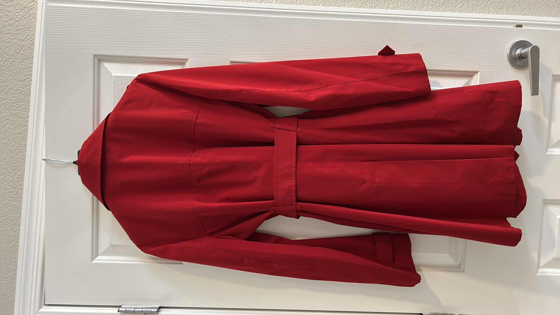 Photo 4 of WOMEN’S RED LONDON FOG RAIN COAT/JACKET SIZE LARGE