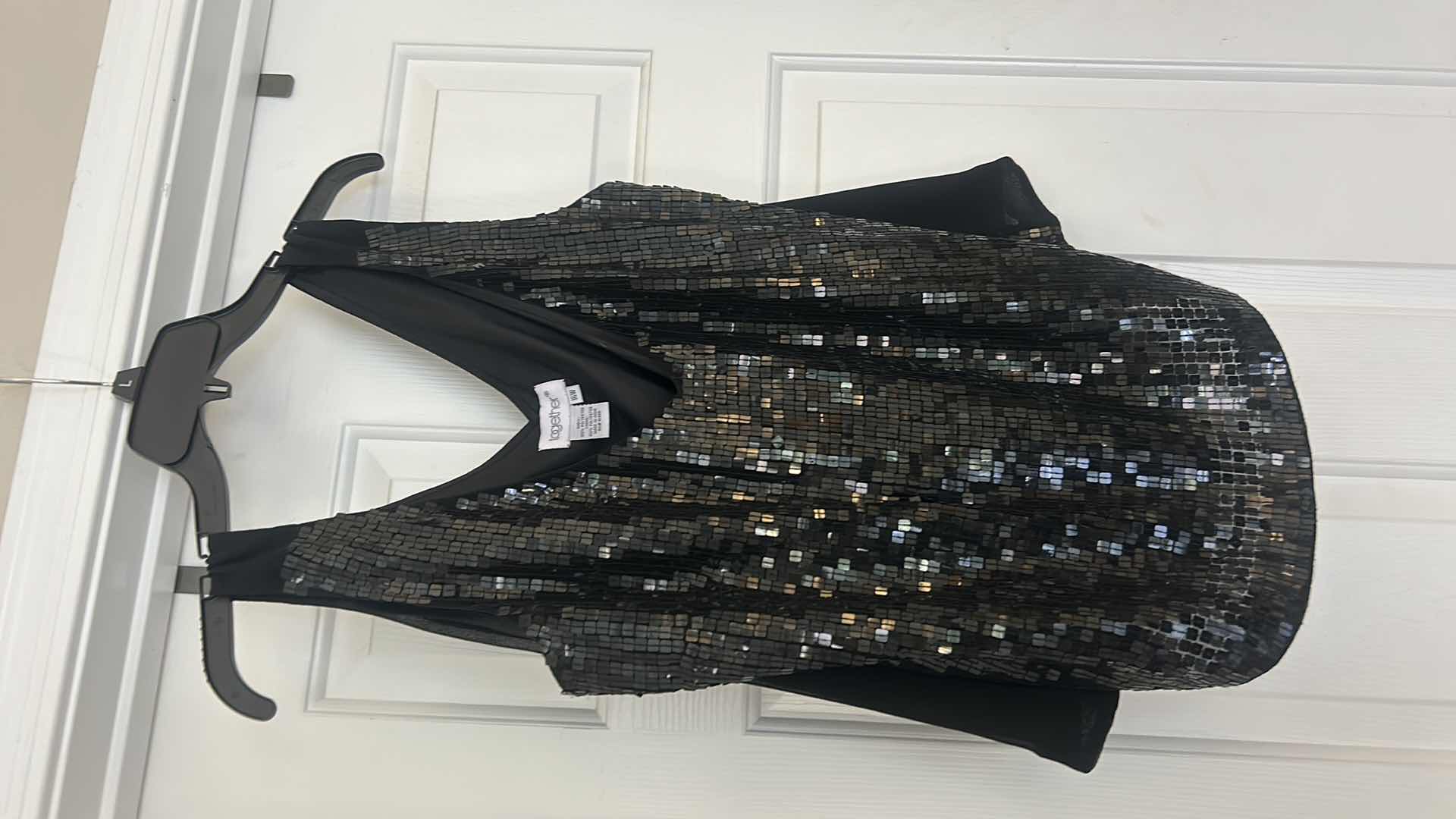 Photo 6 of WOMENSWEAR- 2 PIECE EVENING FORMAL WARE, SQUARE  SEQUINED TOP AND JACKET SIZE 16W