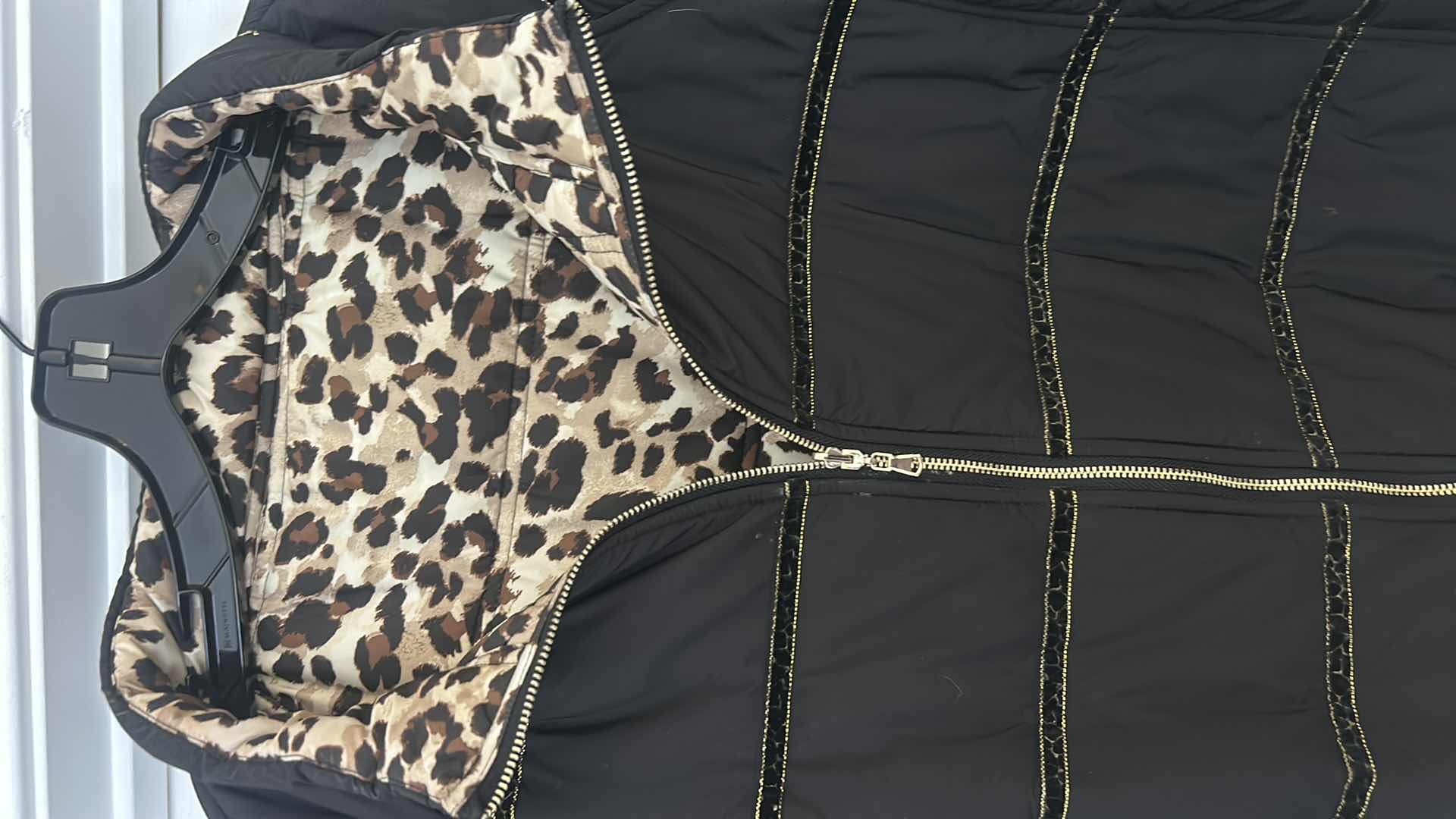 Photo 3 of WOMENS WEAR - BLACK & SILKY ANIMAL PRINT WITH GOLD ACCENT ZIP UP JACKET SIZE L