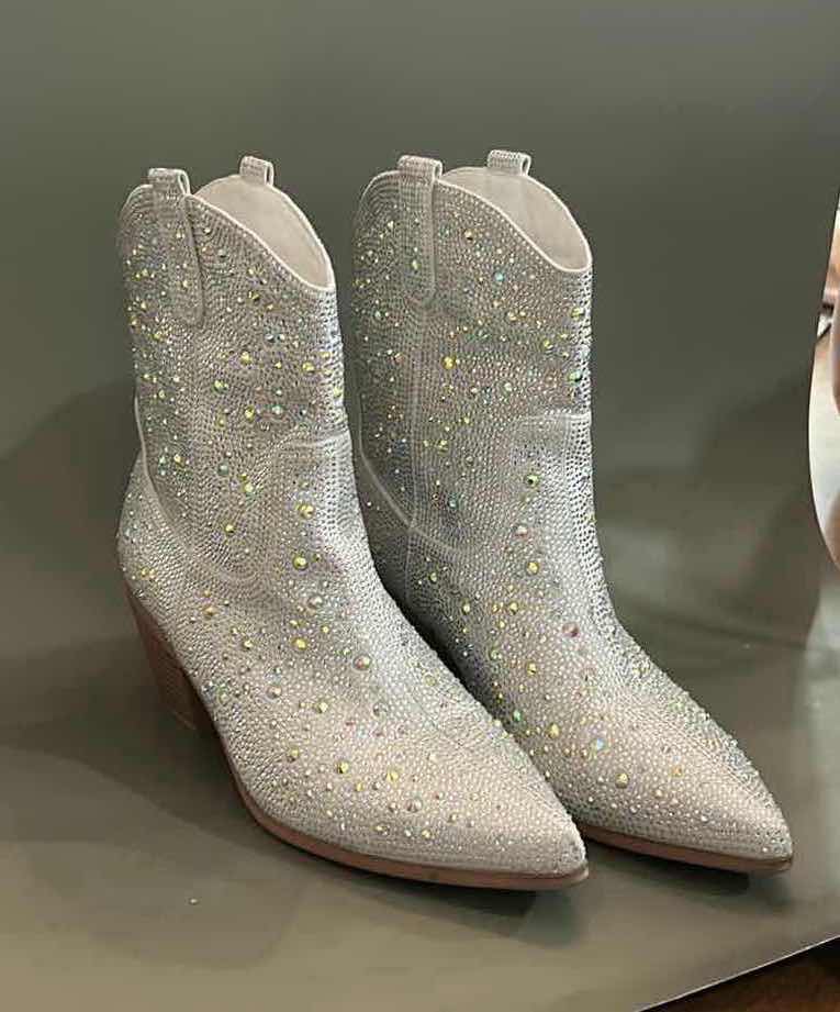 Photo 2 of BLING RHINESTONE COWGIRL BOOTS SIZE 10