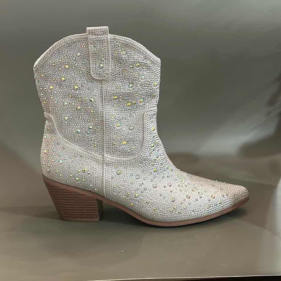 Photo 3 of BLING RHINESTONE COWGIRL BOOTS SIZE 10