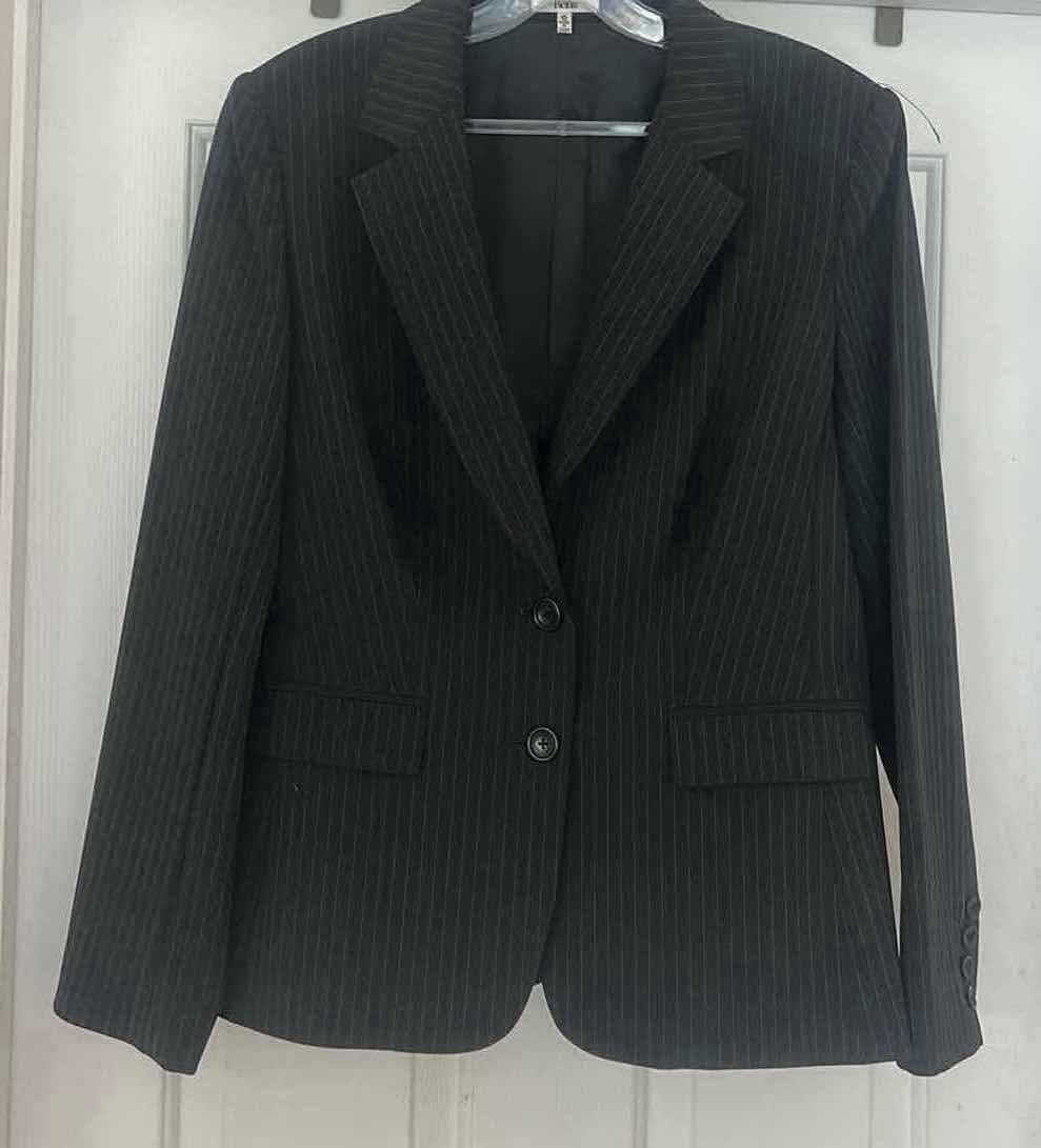 Photo 1 of WOMEN’S REBA BLAZER SIZE 10