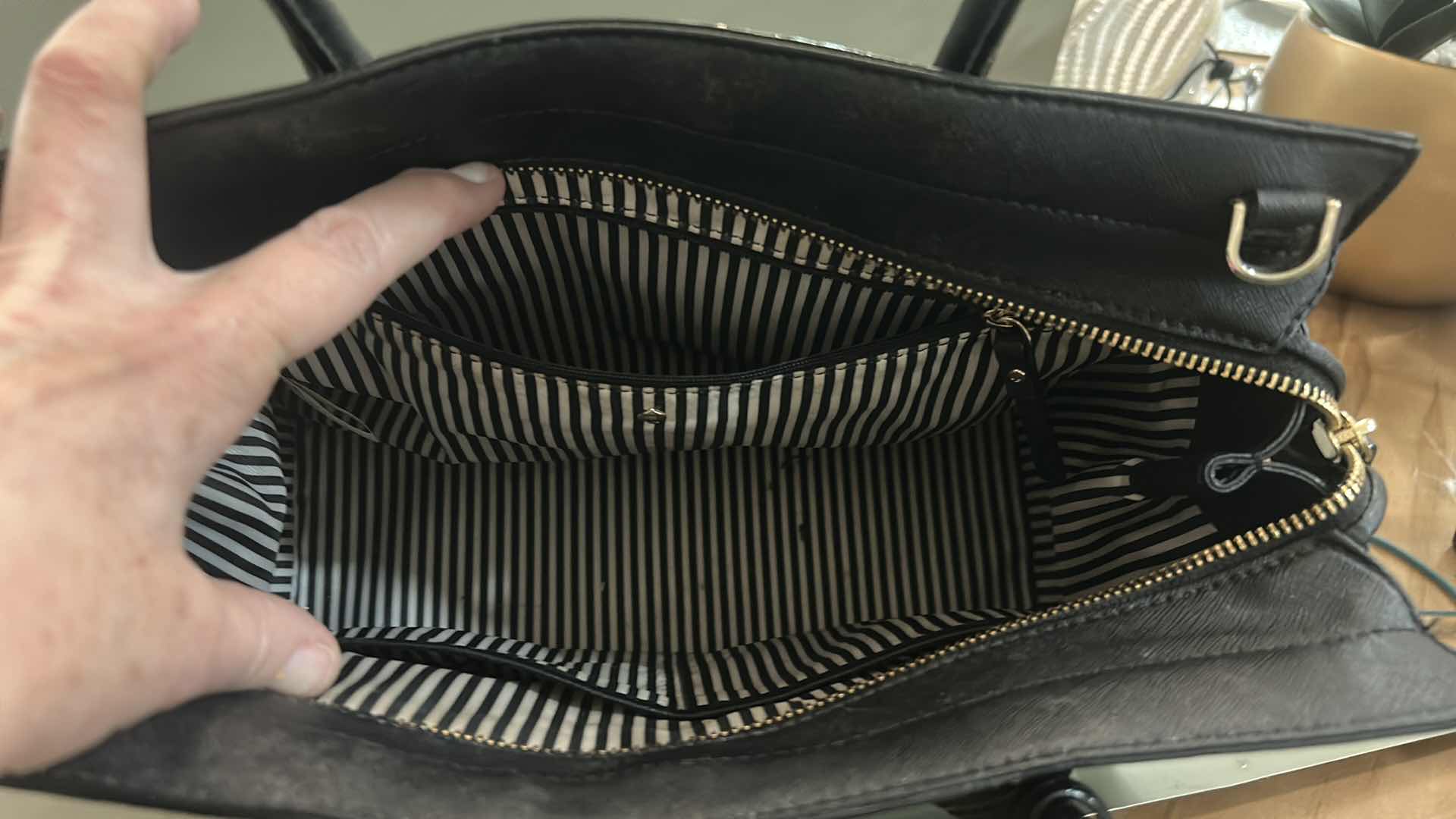 Photo 4 of BLACK KATE SPADE NEW YORK HANDBAG