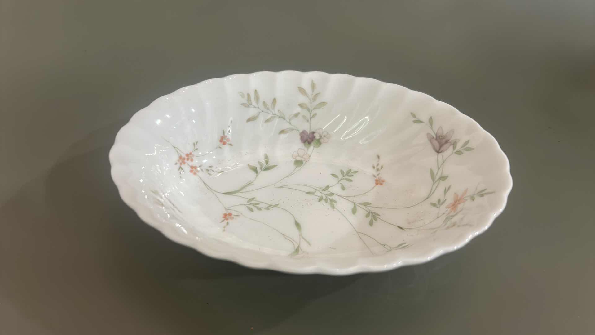 Photo 2 of WEDGEWOOD BONE CHINA DISH 6” X  1.5”