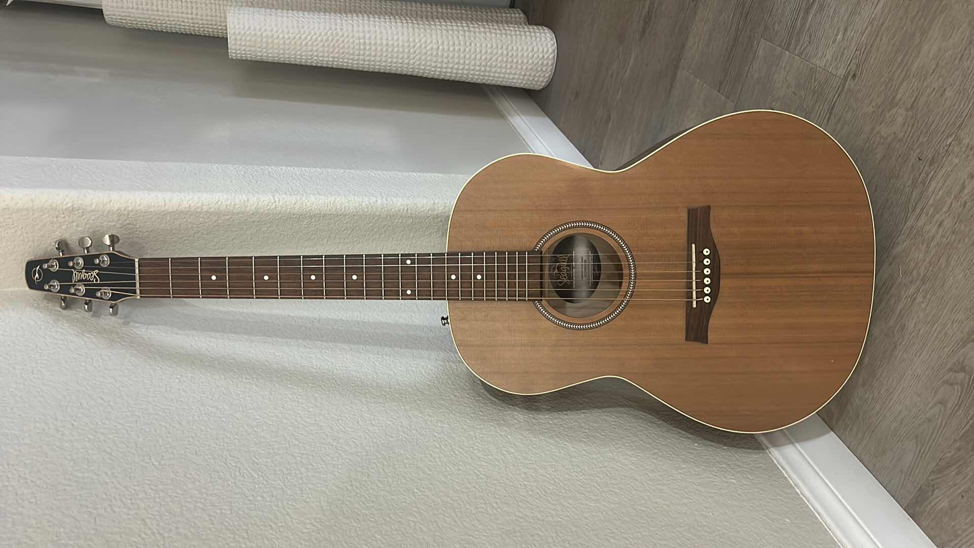 Photo 8 of SEAGULL COASTLINE CONCERT SIZE CEDAR FOLK GUITAR