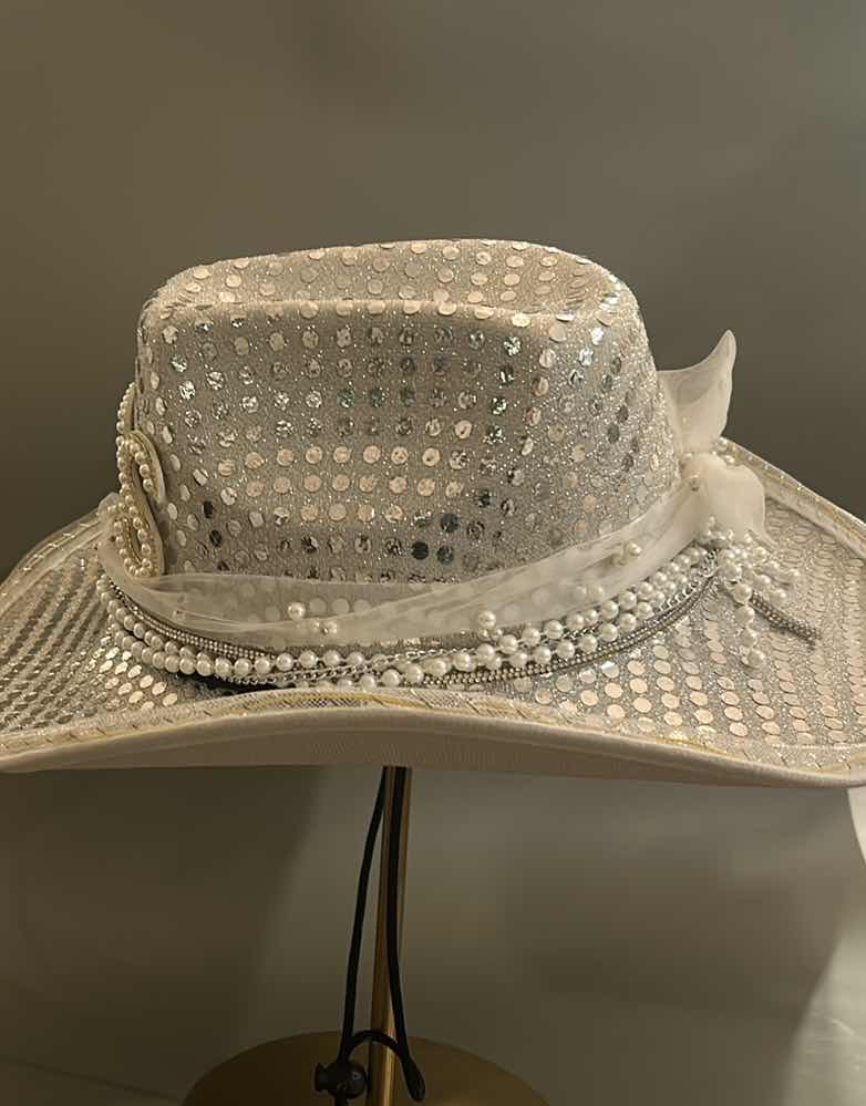 Photo 3 of NEW CUSTOM LIGHT UP MRS / BRIDAL COWGIRL HAT (ADJUSTABLE)